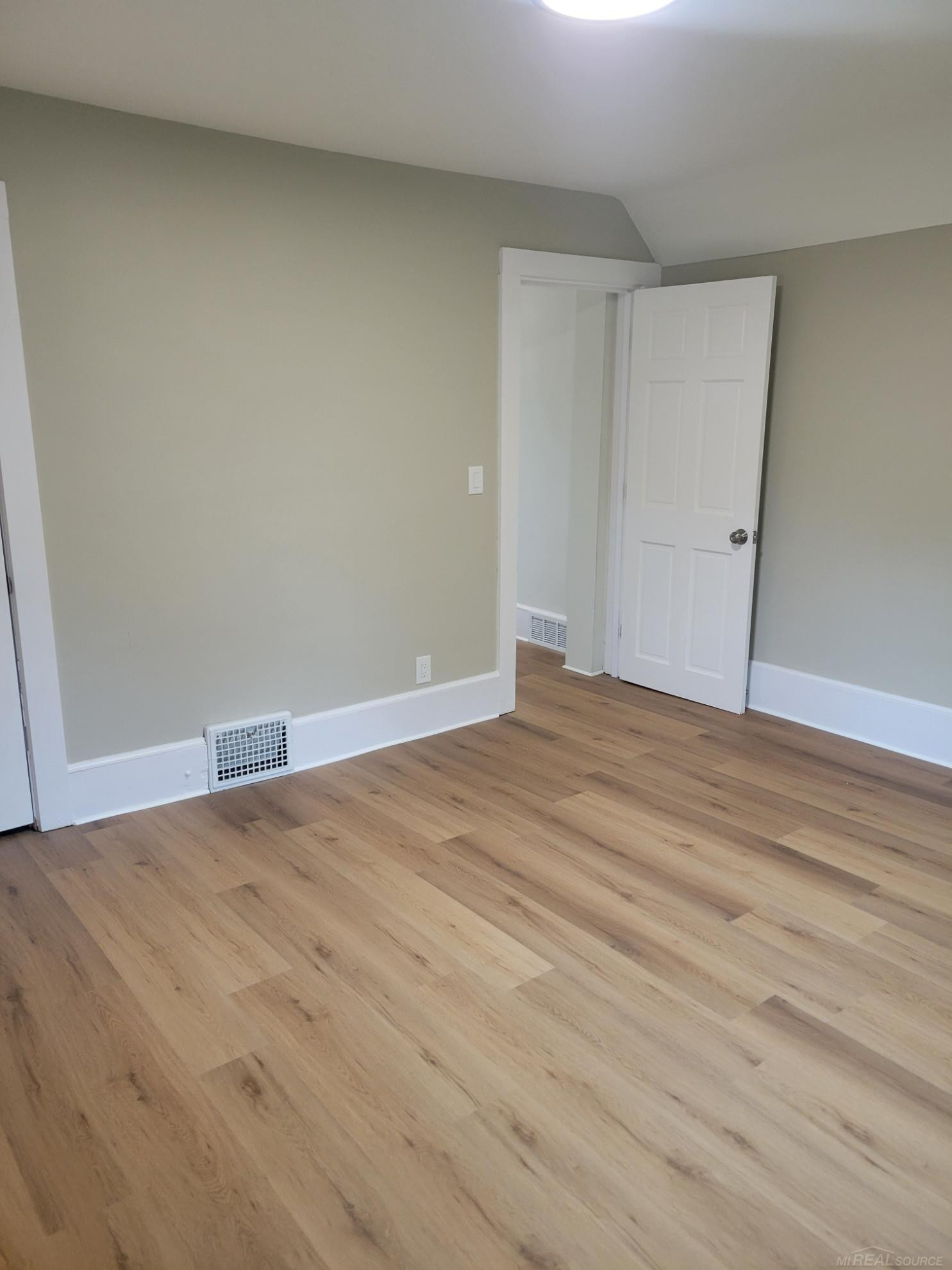 821 Fletcher Street, Owosso, MI 48867 — Photo 24