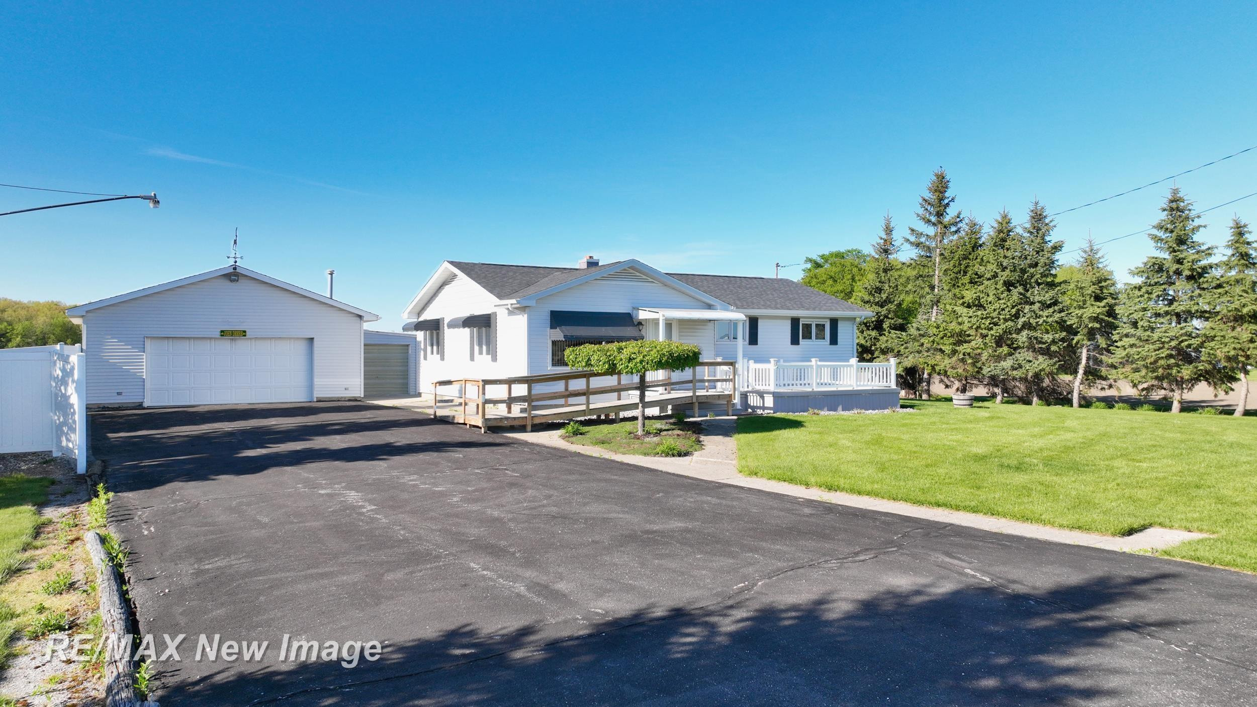 3520 W Kochville Road, Saginaw, MI 48604 — Photo 5