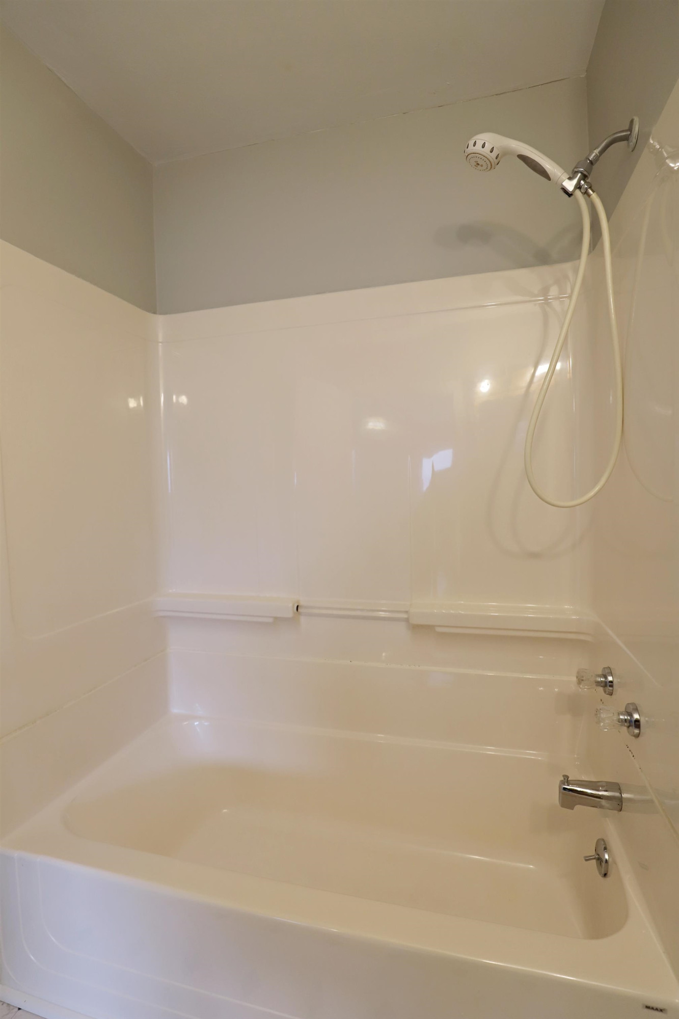 1450 Carman Street, Burton, MI 48529 — Photo 17