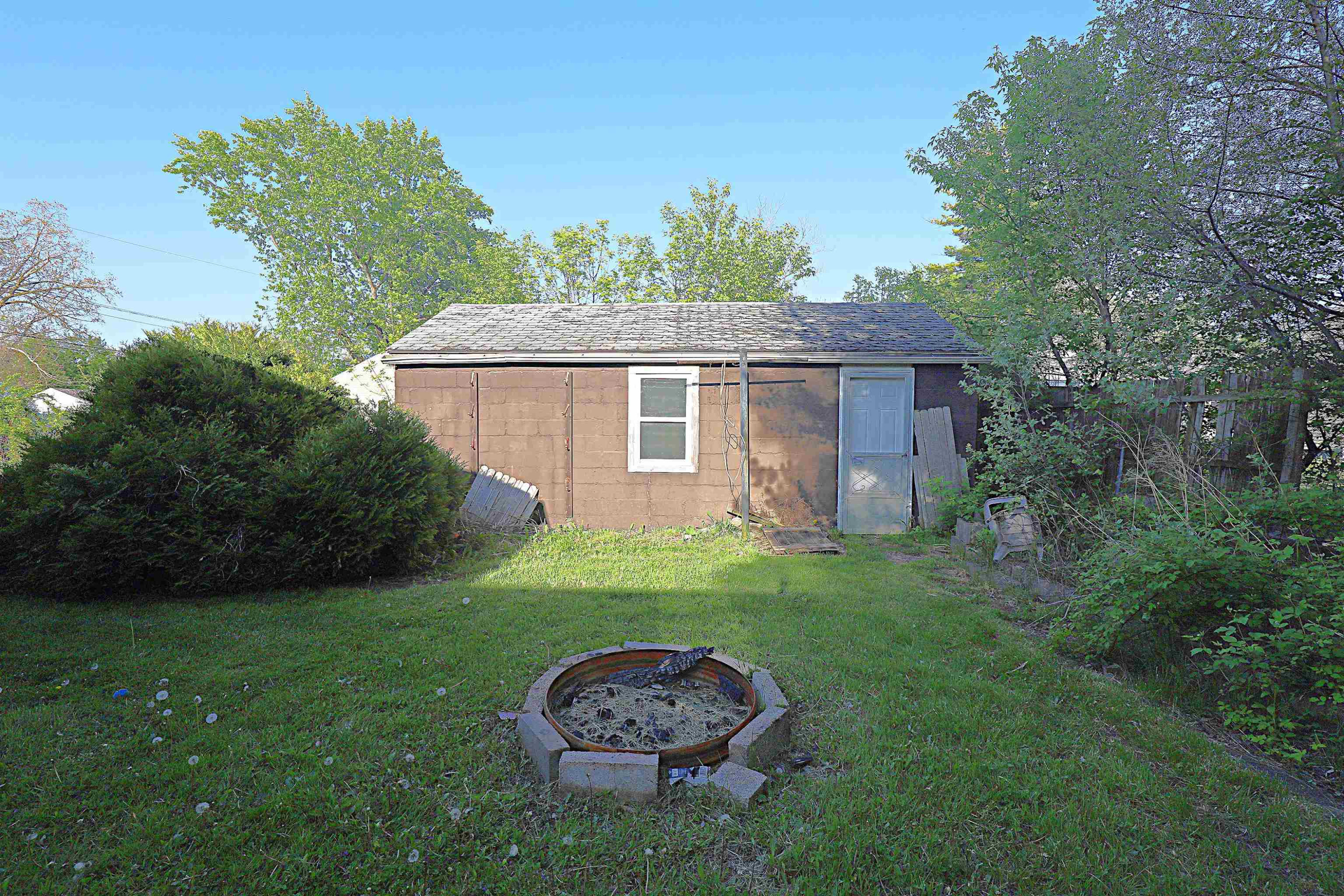 1450 Carman Street, Burton, MI 48529 — Photo 24