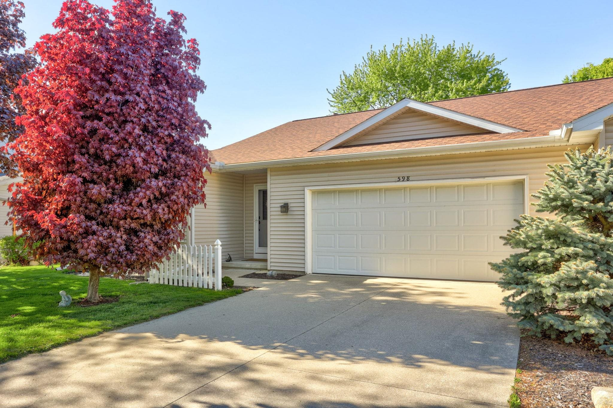 598 W Schleier Street, Frankenmuth, MI 48734 — Photo 4