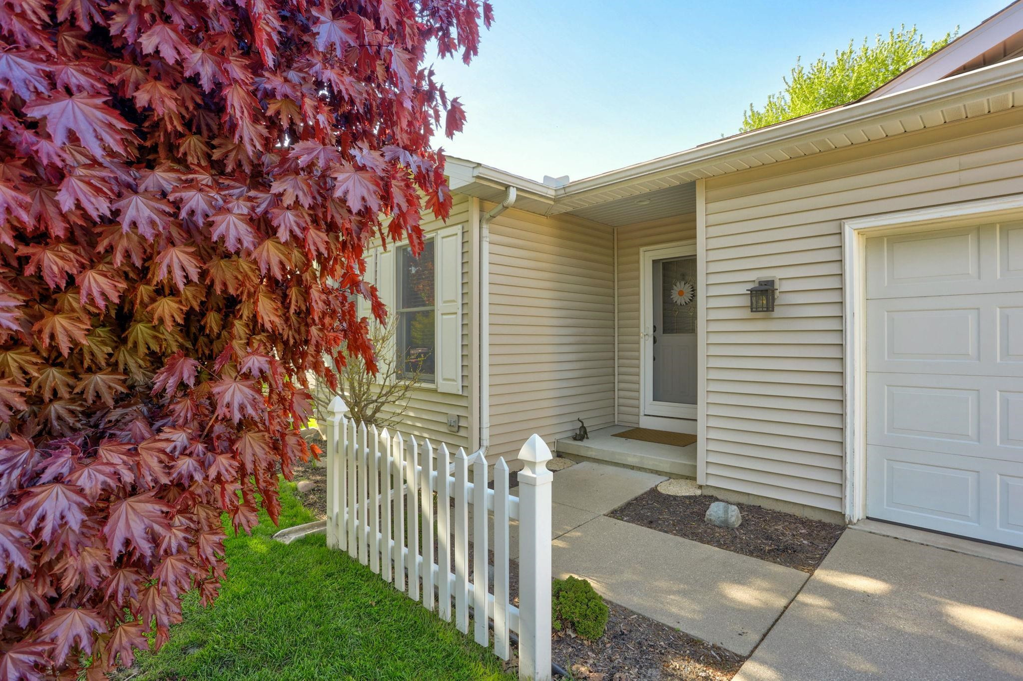 598 W Schleier Street, Frankenmuth, MI 48734 — Photo 5