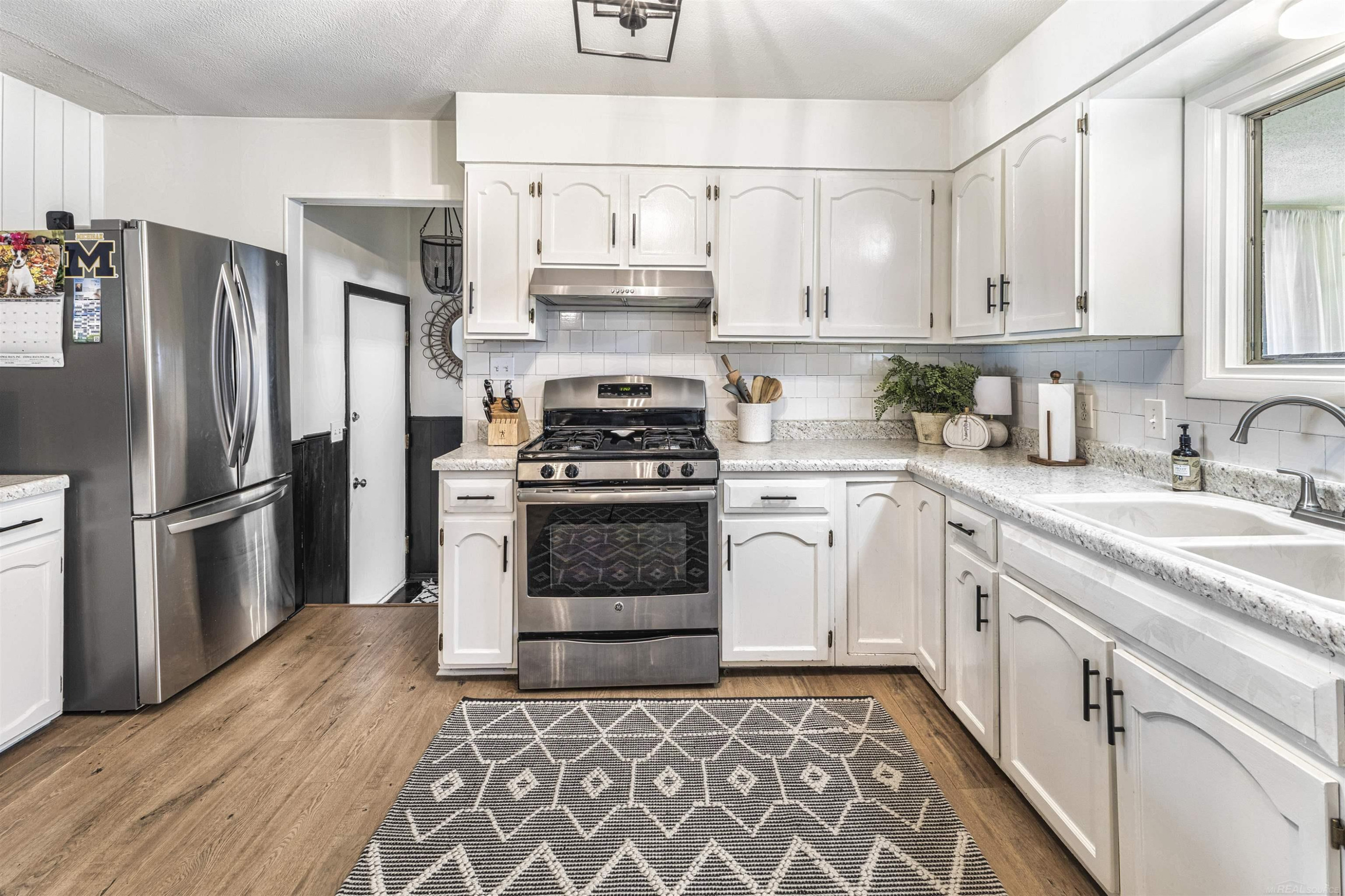 707 Tawas Lane, Prudenville, MI 48651 — Photo 9