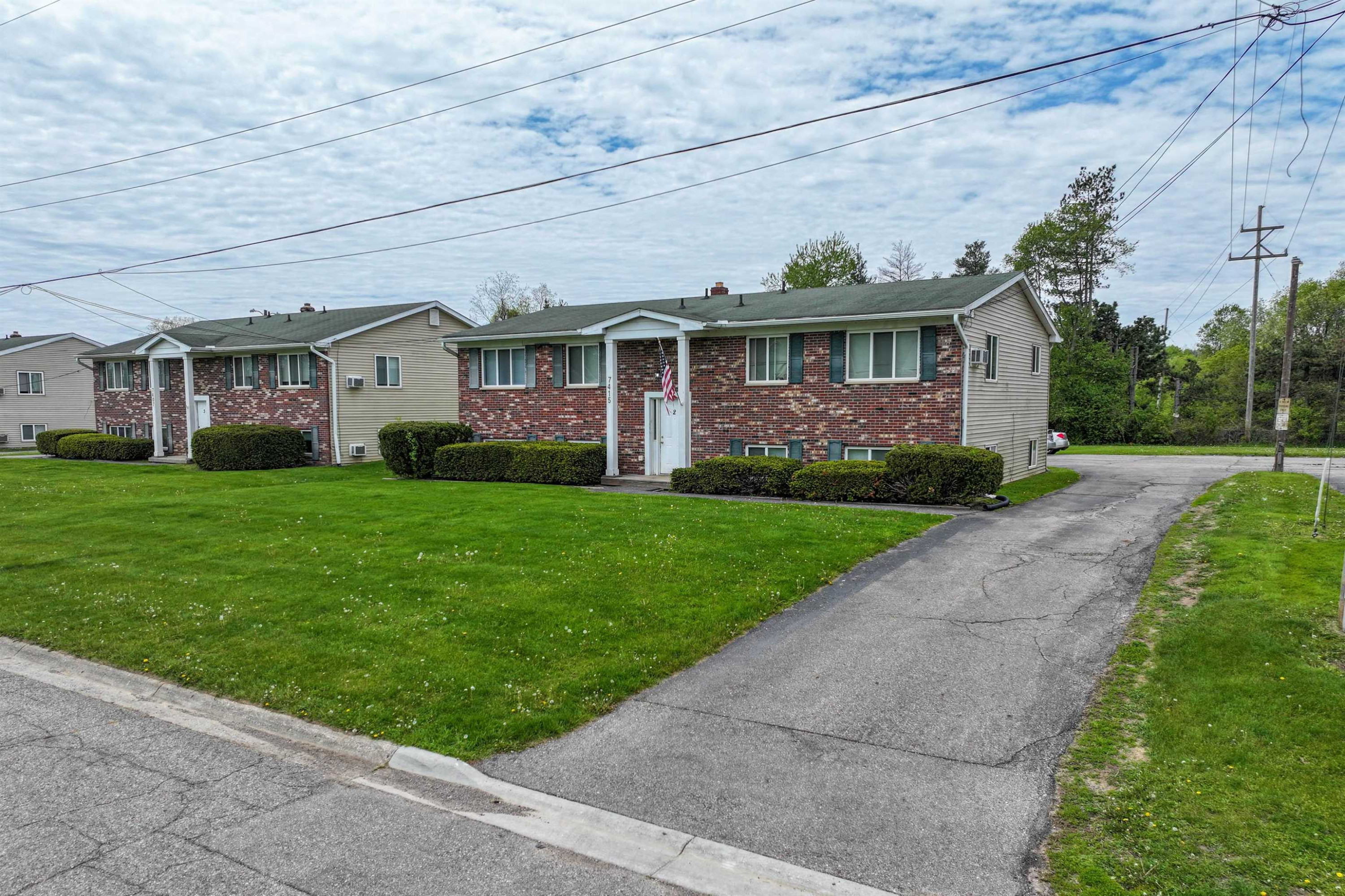 7415 Roger Thomas #2 Drive, Unit 2, MI 48458 — Photo 4