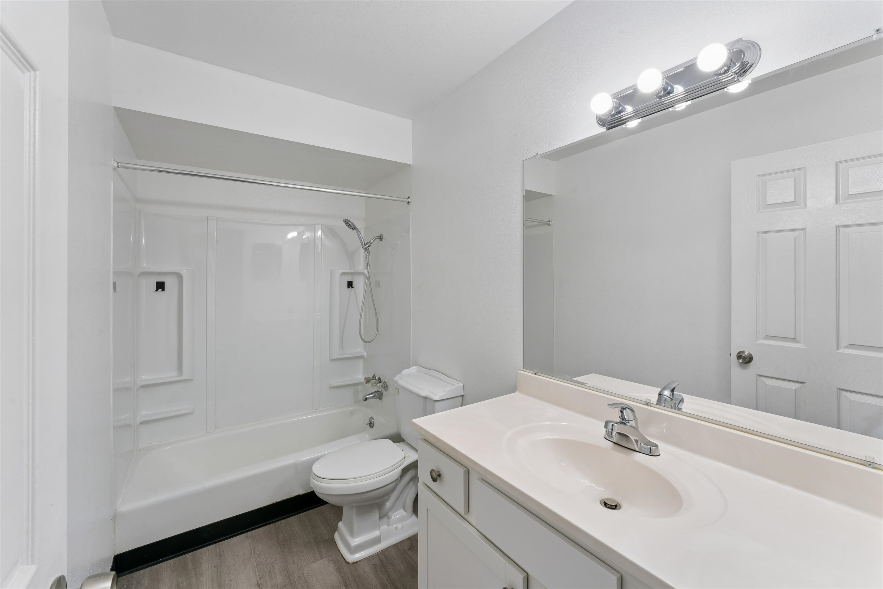 7415 Roger Thomas #2 Drive, Unit 2, MI 48458 — Photo 16