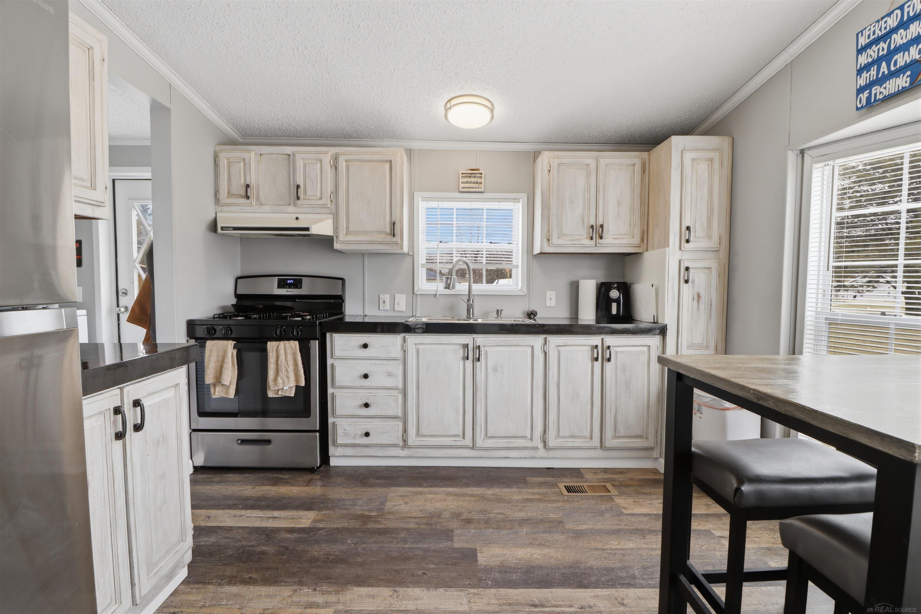 6364 Lee Dr Drive, Caseville, MI 48725 — Photo 11