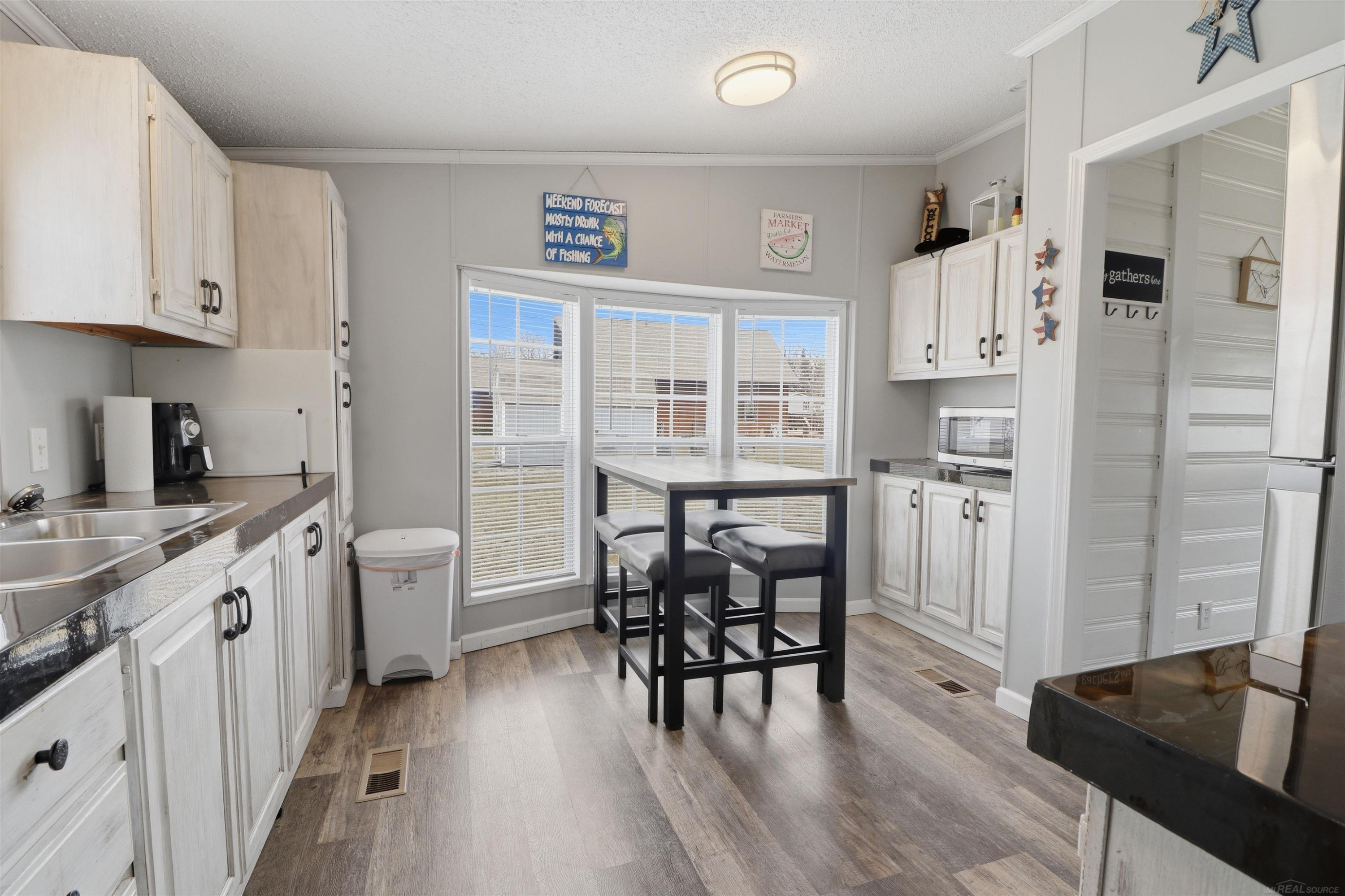 6364 Lee Dr Drive, Caseville, MI 48725 — Photo 12