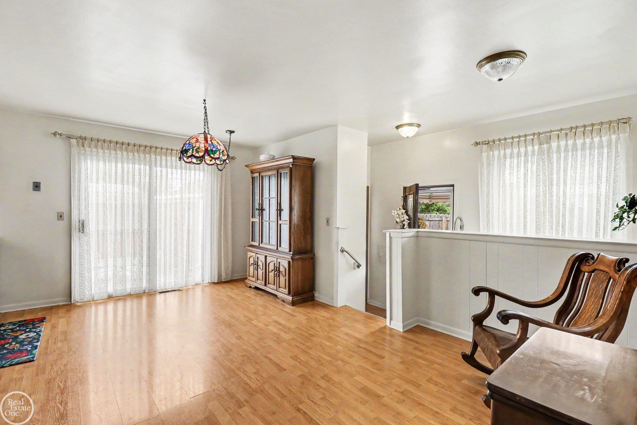 6181 N Bankle Court, Dearborn Heights, MI 48127 — Photo 6