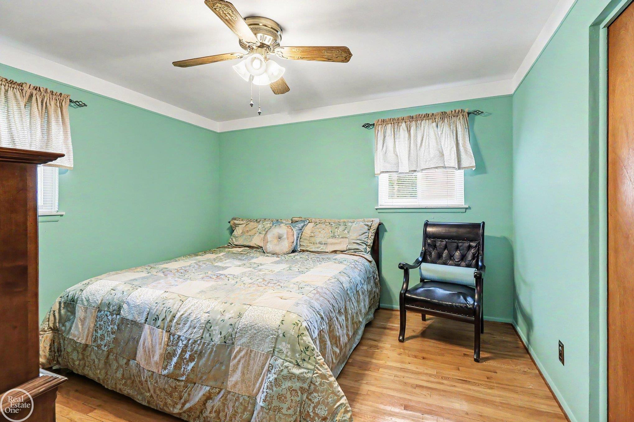 6181 N Bankle Court, Dearborn Heights, MI 48127 — Photo 8