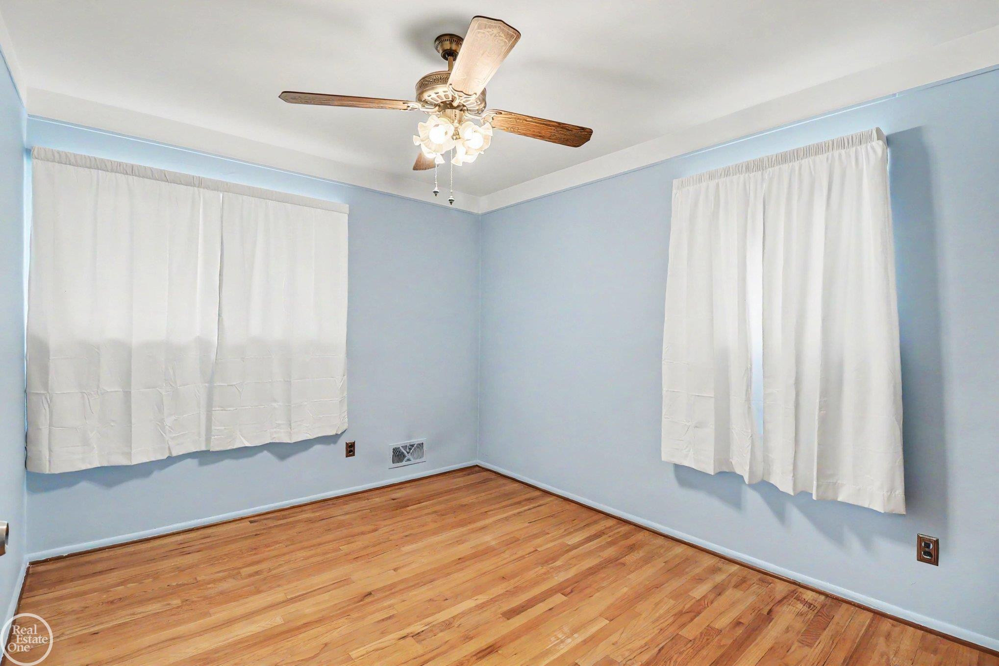6181 N Bankle Court, Dearborn Heights, MI 48127 — Photo 10