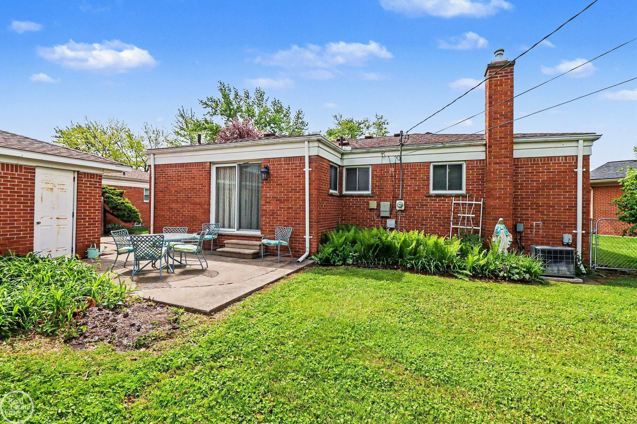 6181 N Bankle Court, Dearborn Heights, MI 48127 — Photo 15