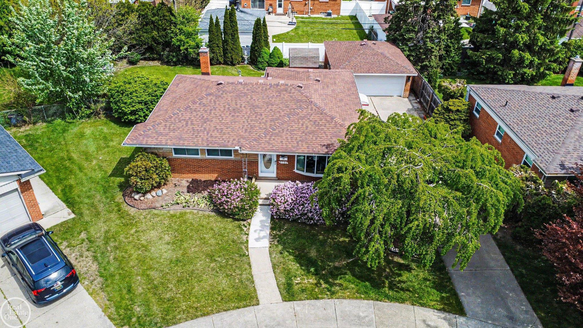 6181 N Bankle Court, Dearborn Heights, MI 48127 — Photo 17