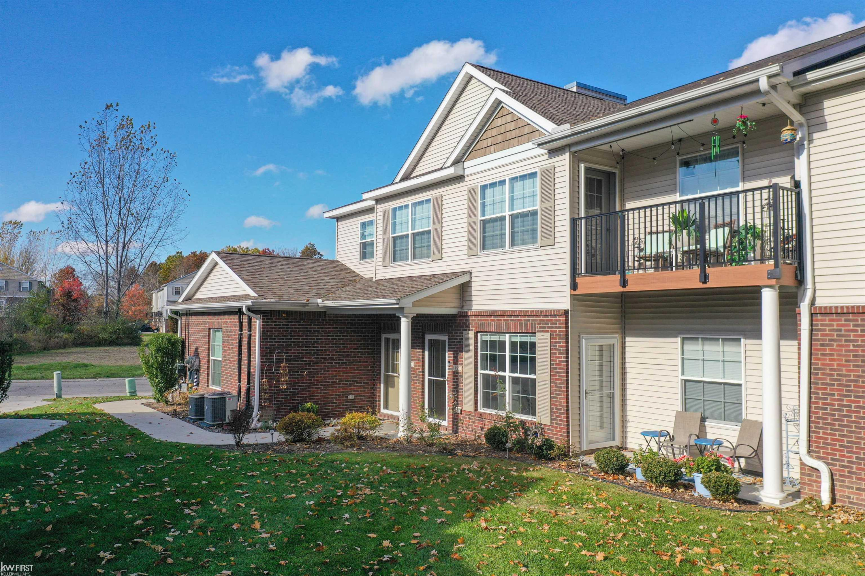 895 Watercress Lane, Fenton, MI 48430 — front exterior