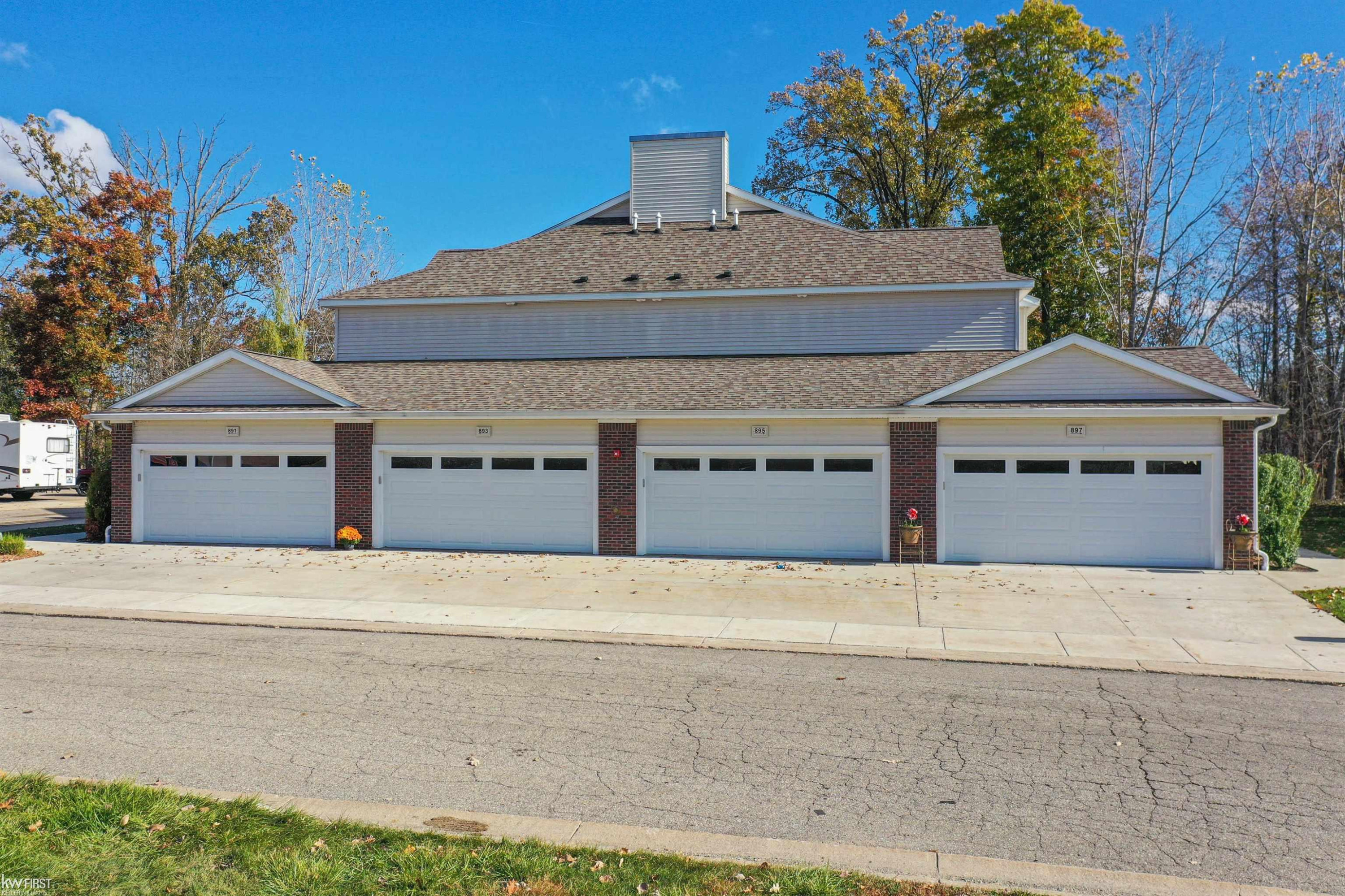 895 Watercress Lane, Fenton, MI 48430 — Photo 3