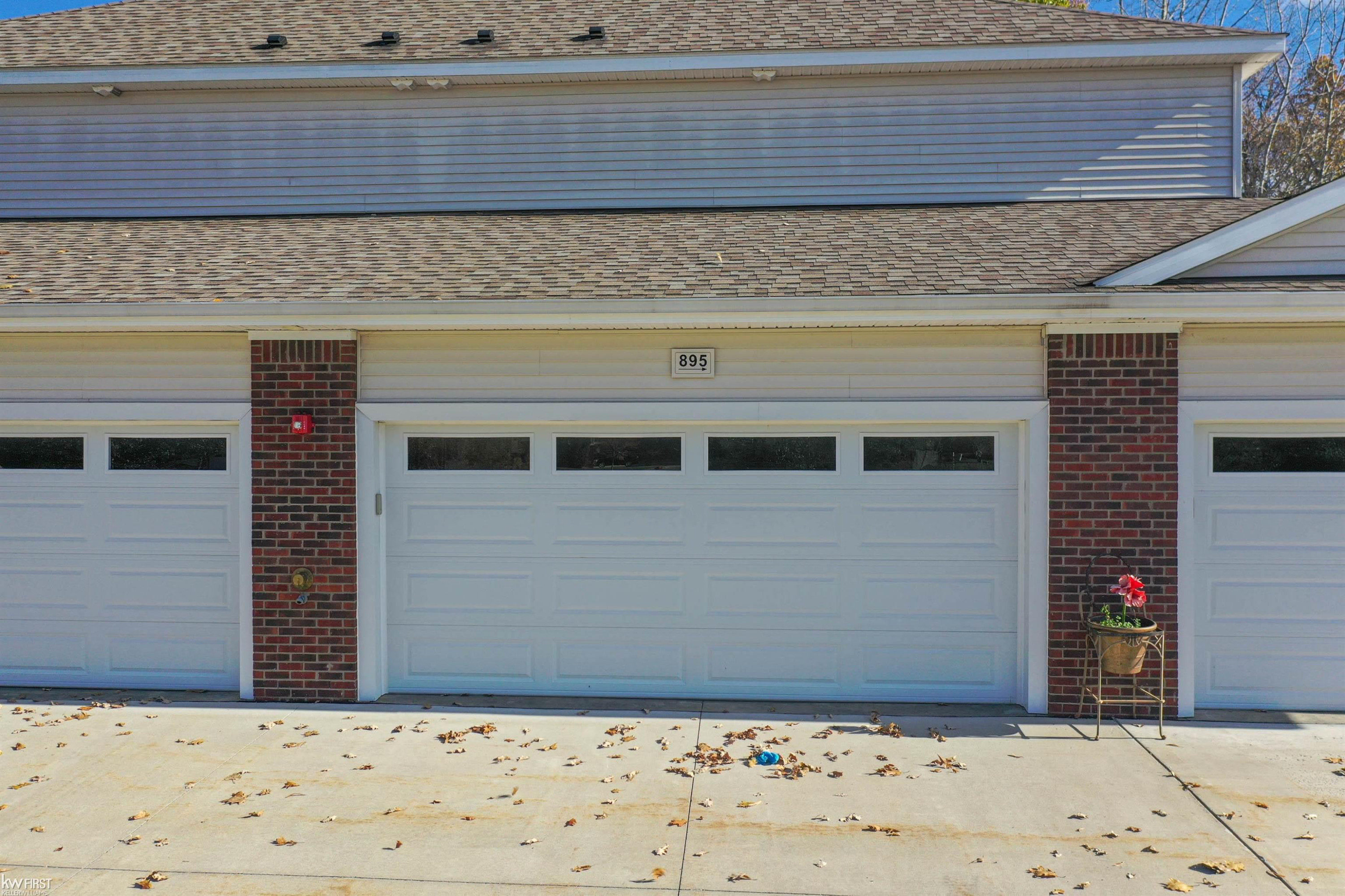 895 Watercress Lane, Fenton, MI 48430 — Photo 21
