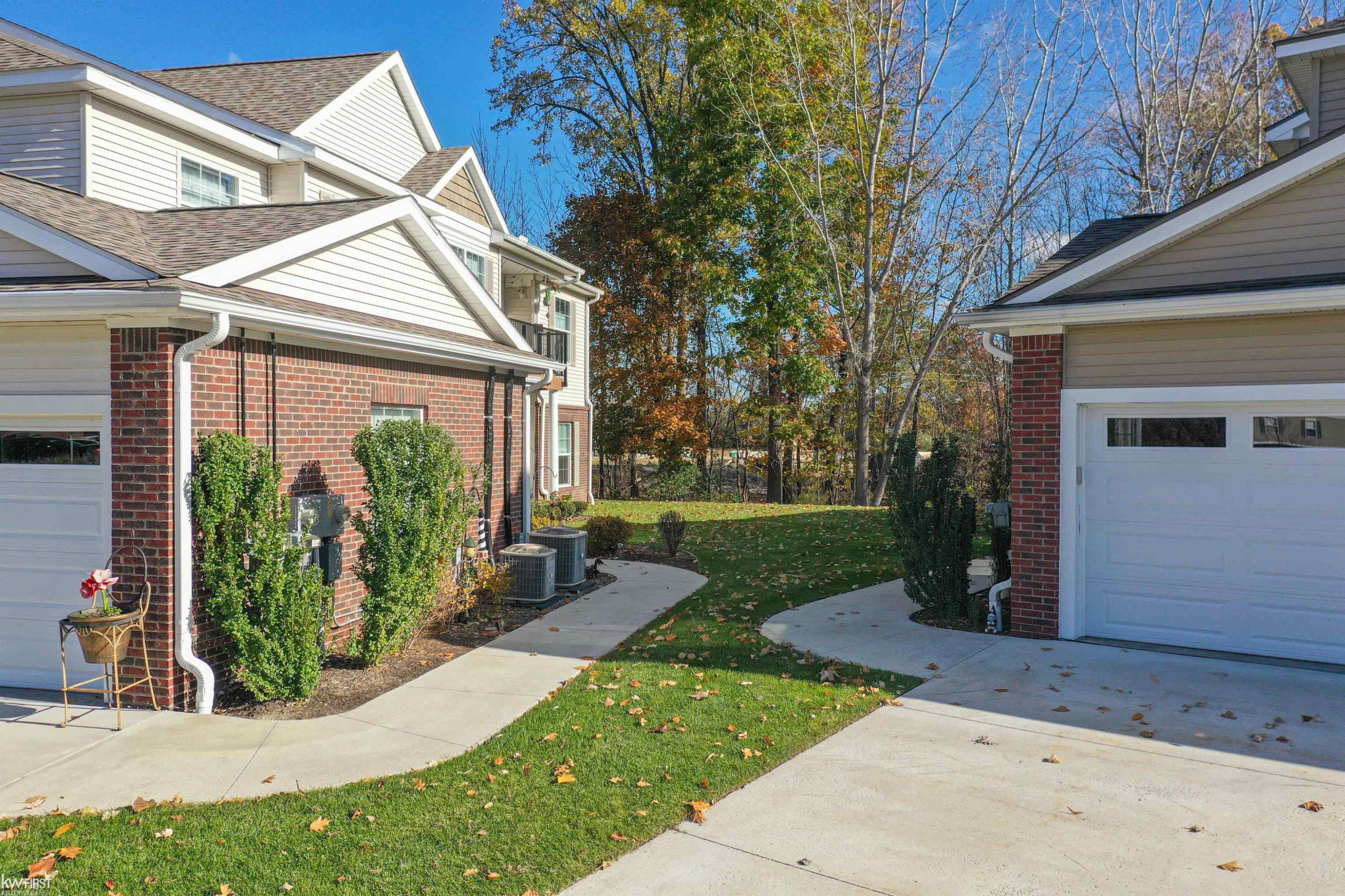 895 Watercress Lane, Fenton, MI 48430 — Photo 23