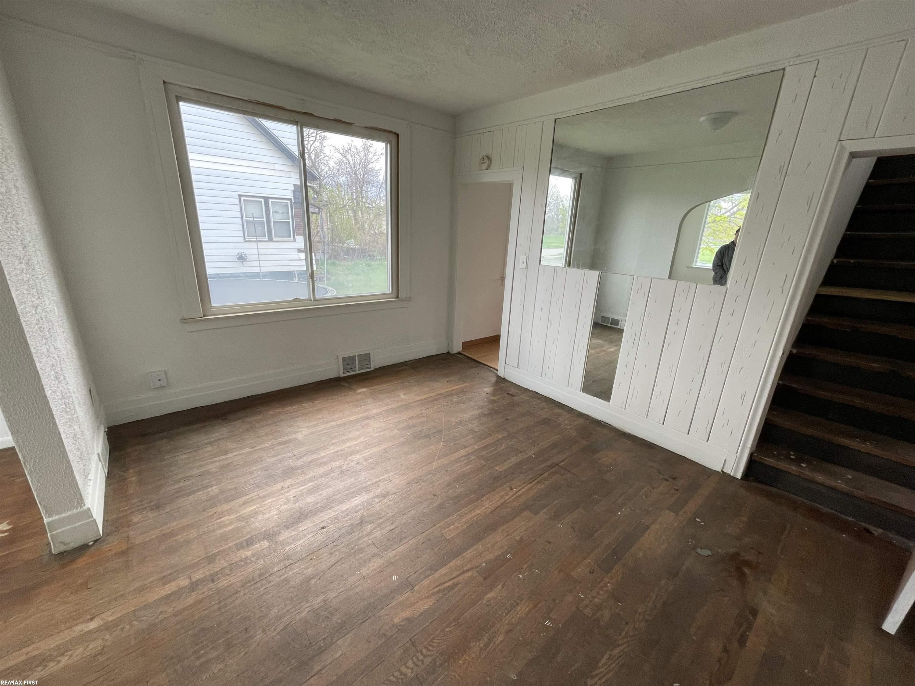 10411 Sterritt Street, Detroit, MI 48213 — Photo 7