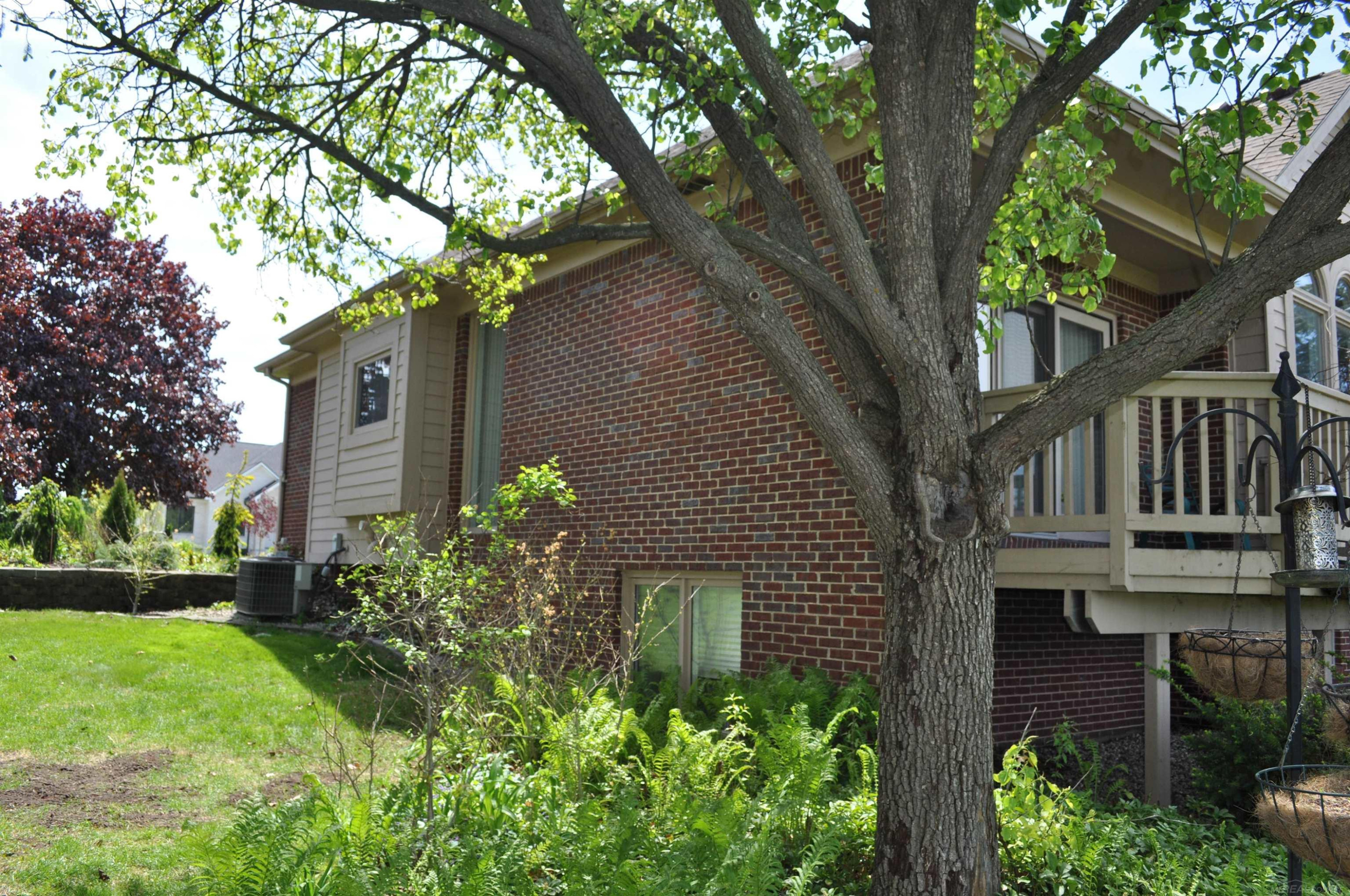 1138 Saint Andrews Avenue, Highland, MI — Photo 32