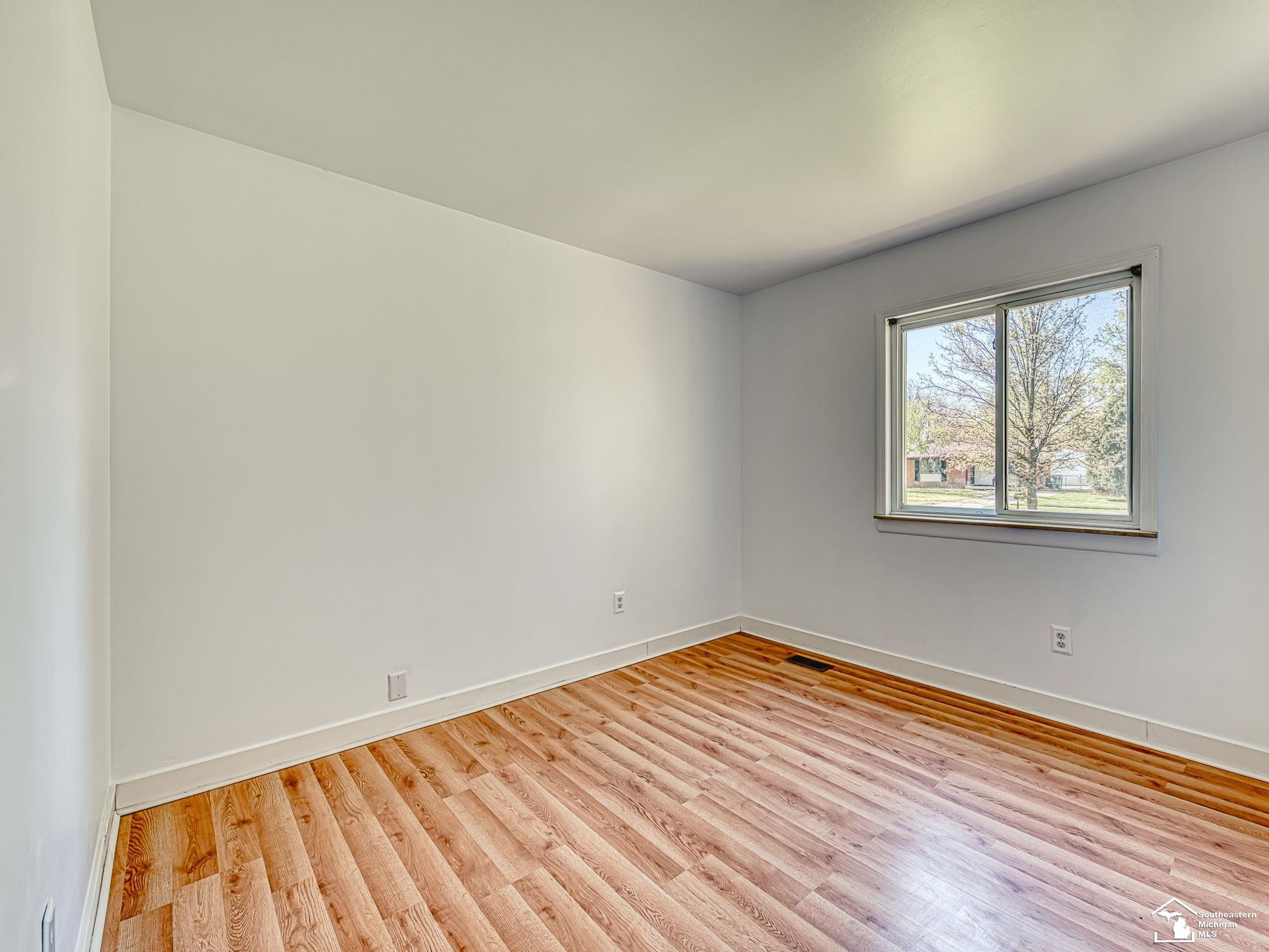 42064 Arthur Street, Belleville, MI 48111 — Photo 16