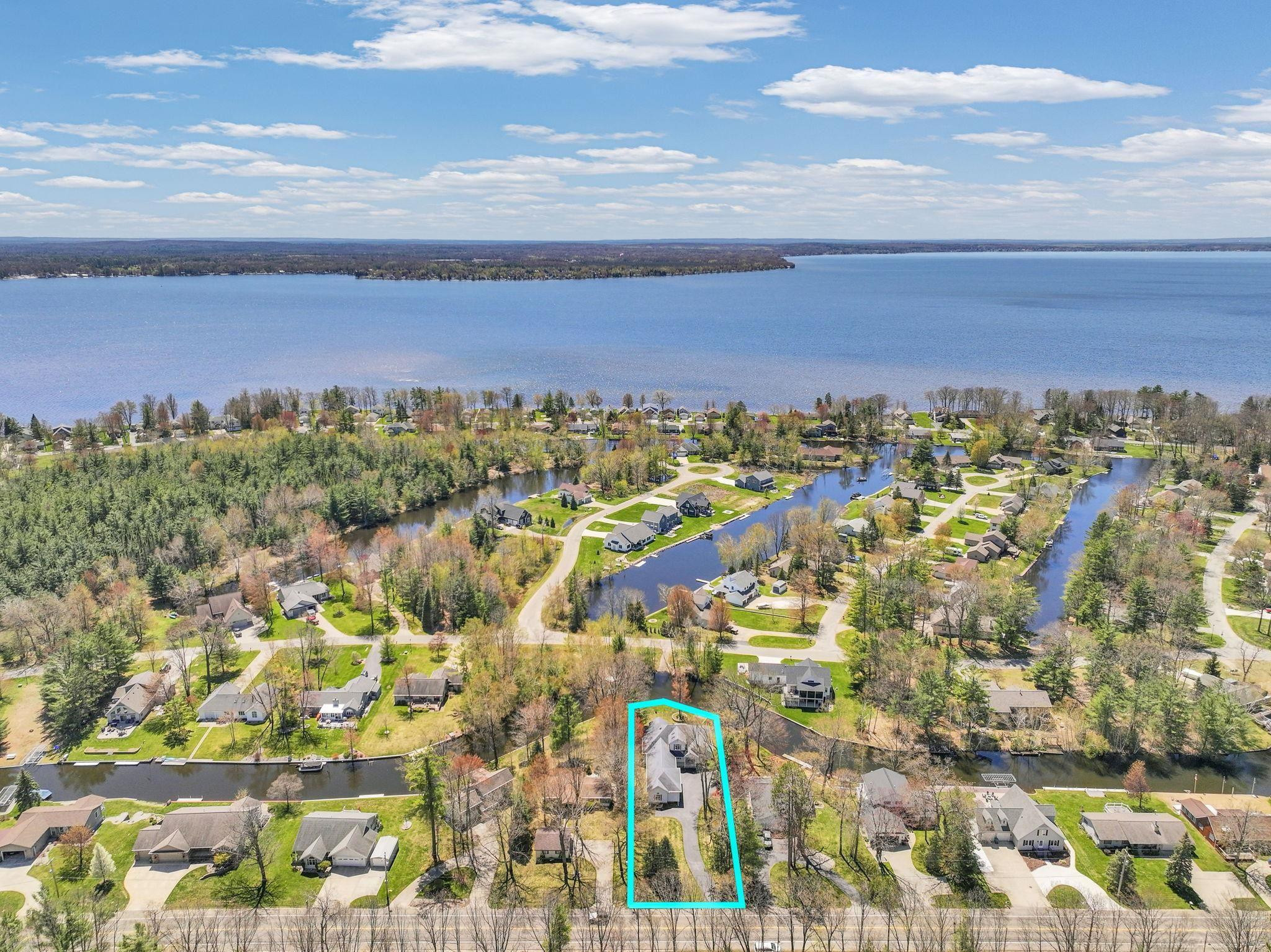 2185 E Houghton Drive, Houghton Lake, MI 48629 — Photo 21