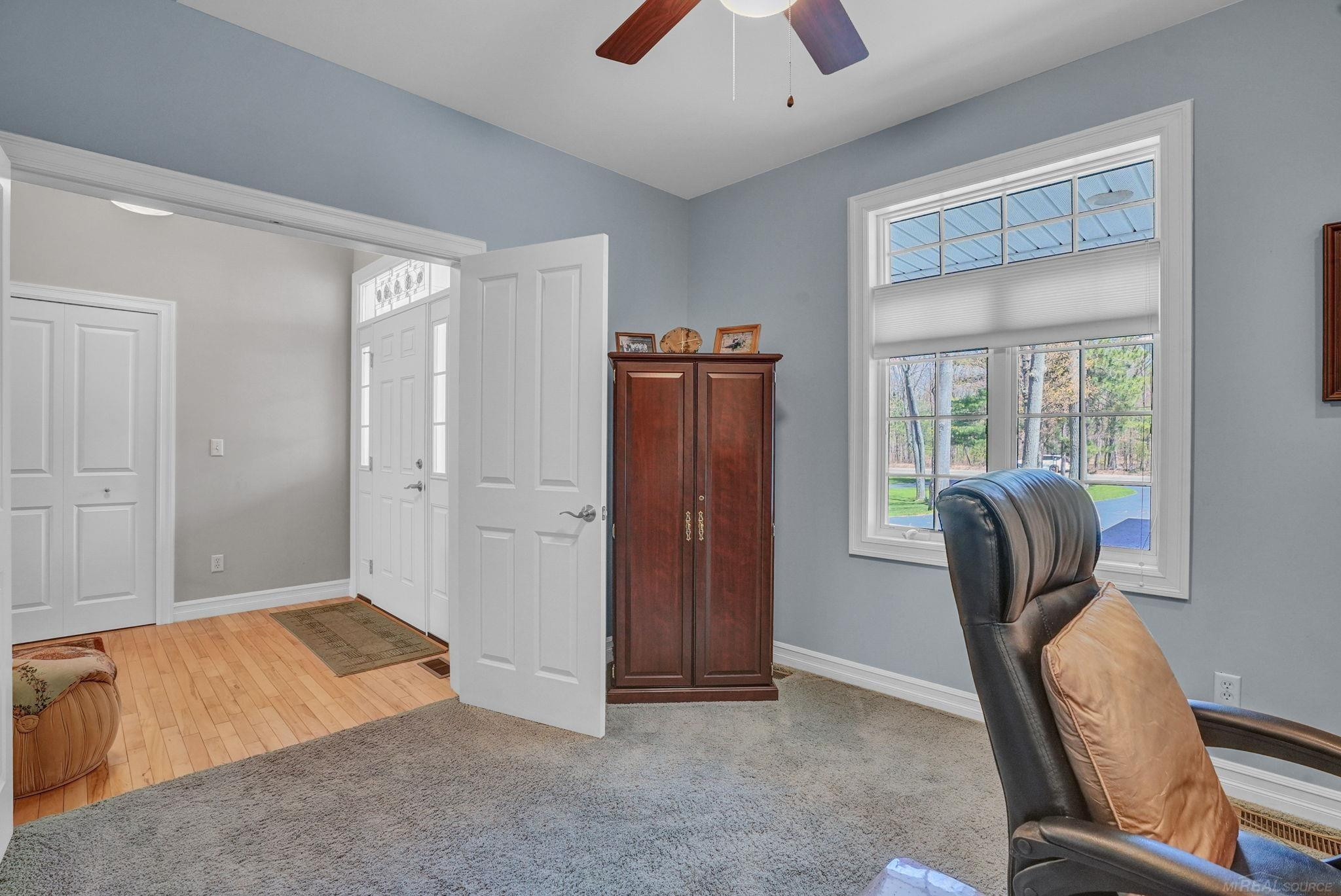 2185 E Houghton Drive, Houghton Lake, MI 48629 — Photo 40