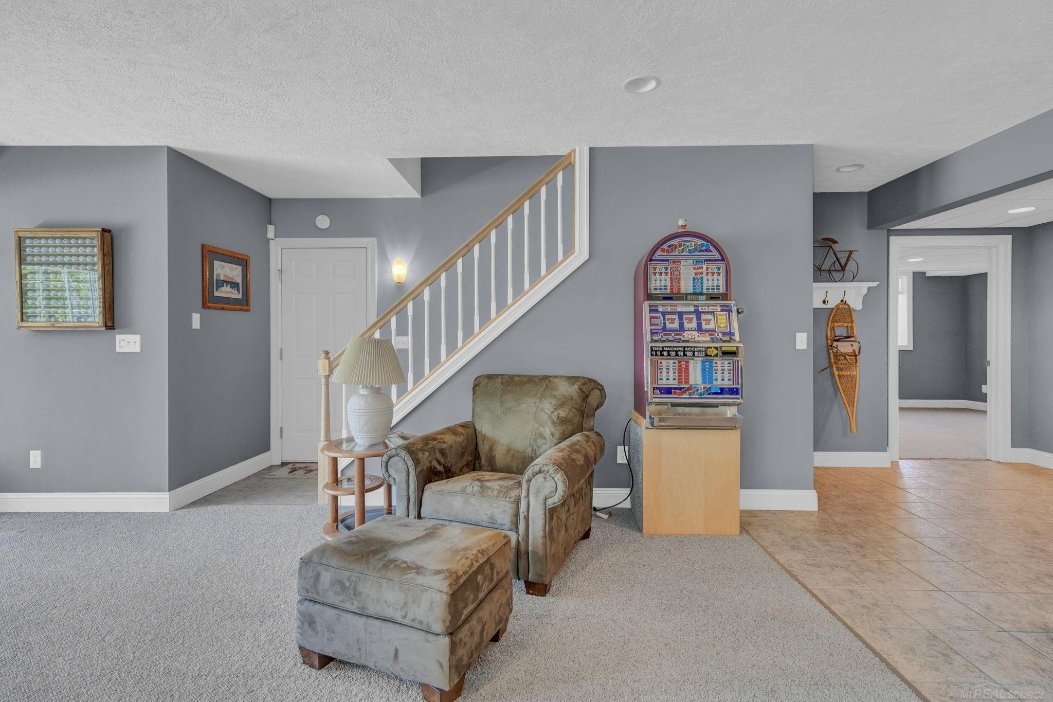 2185 E Houghton Drive, Houghton Lake, MI 48629 — Photo 81