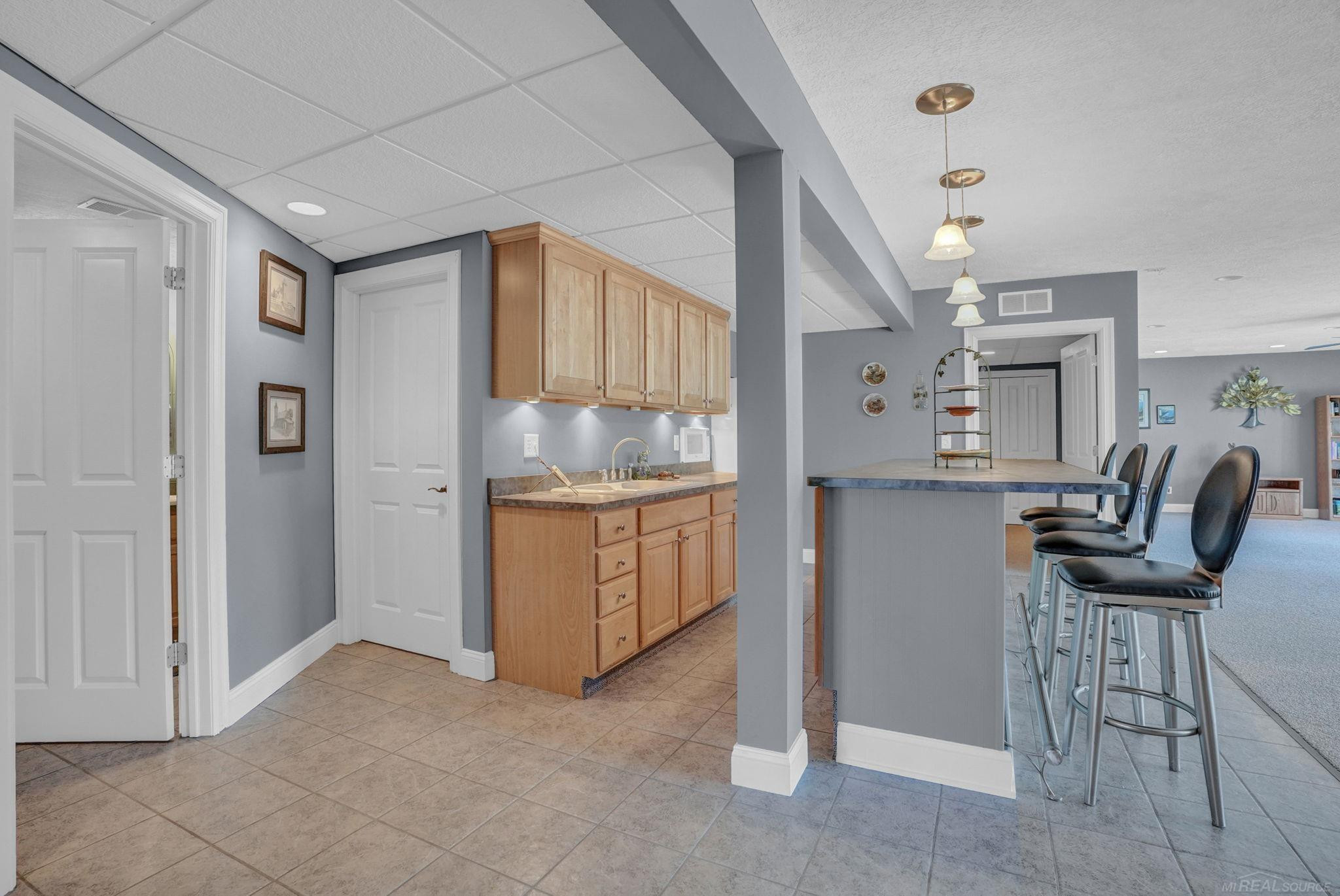 2185 E Houghton Drive, Houghton Lake, MI 48629 — Photo 82