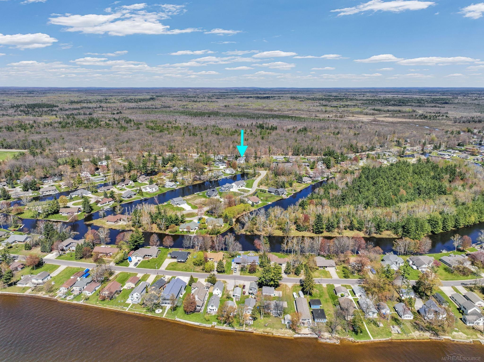 2185 E Houghton Drive, Houghton Lake, MI 48629 — Photo 94