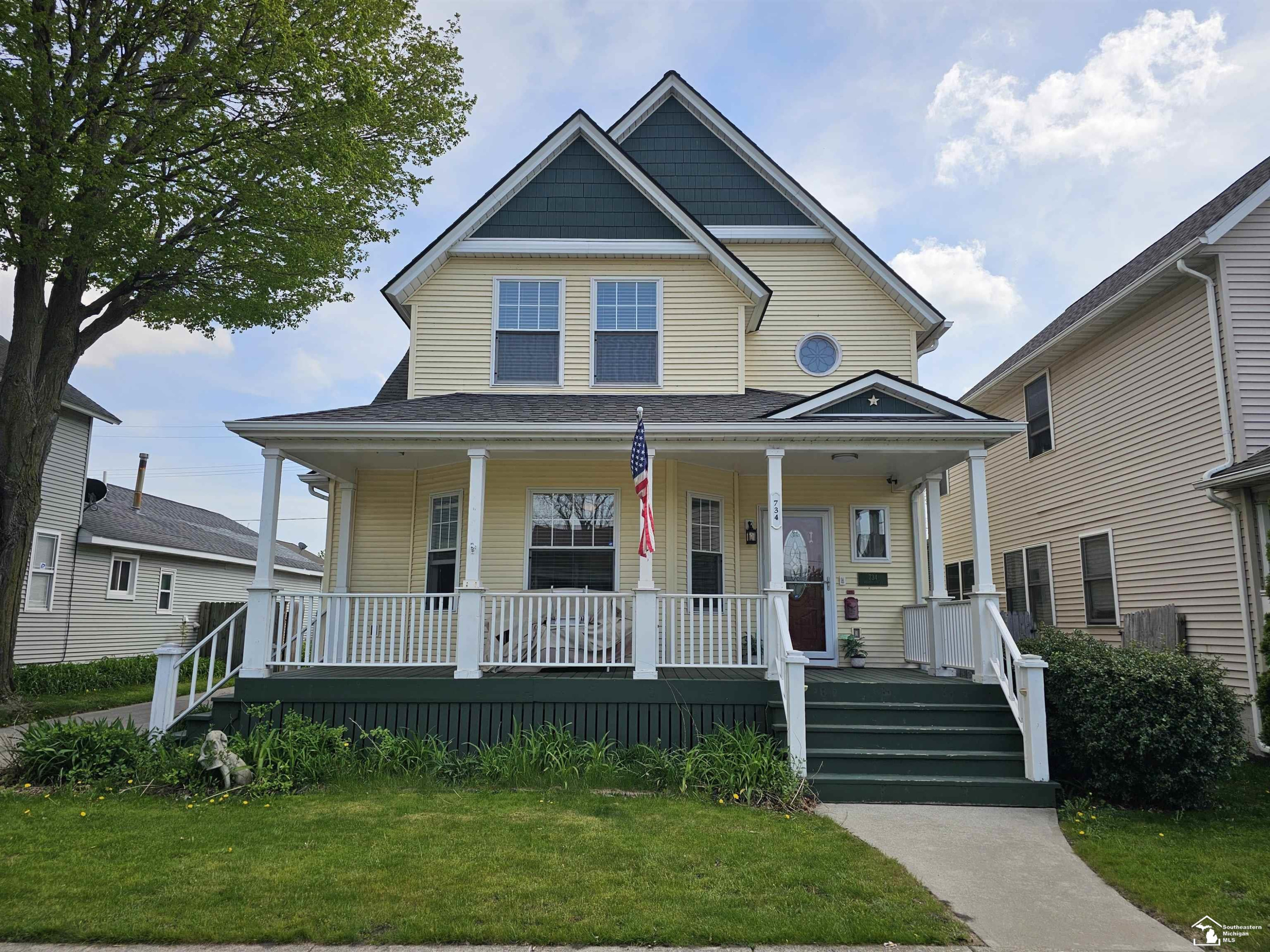 734 White Street, Port Huron, MI 48060 — front exterior