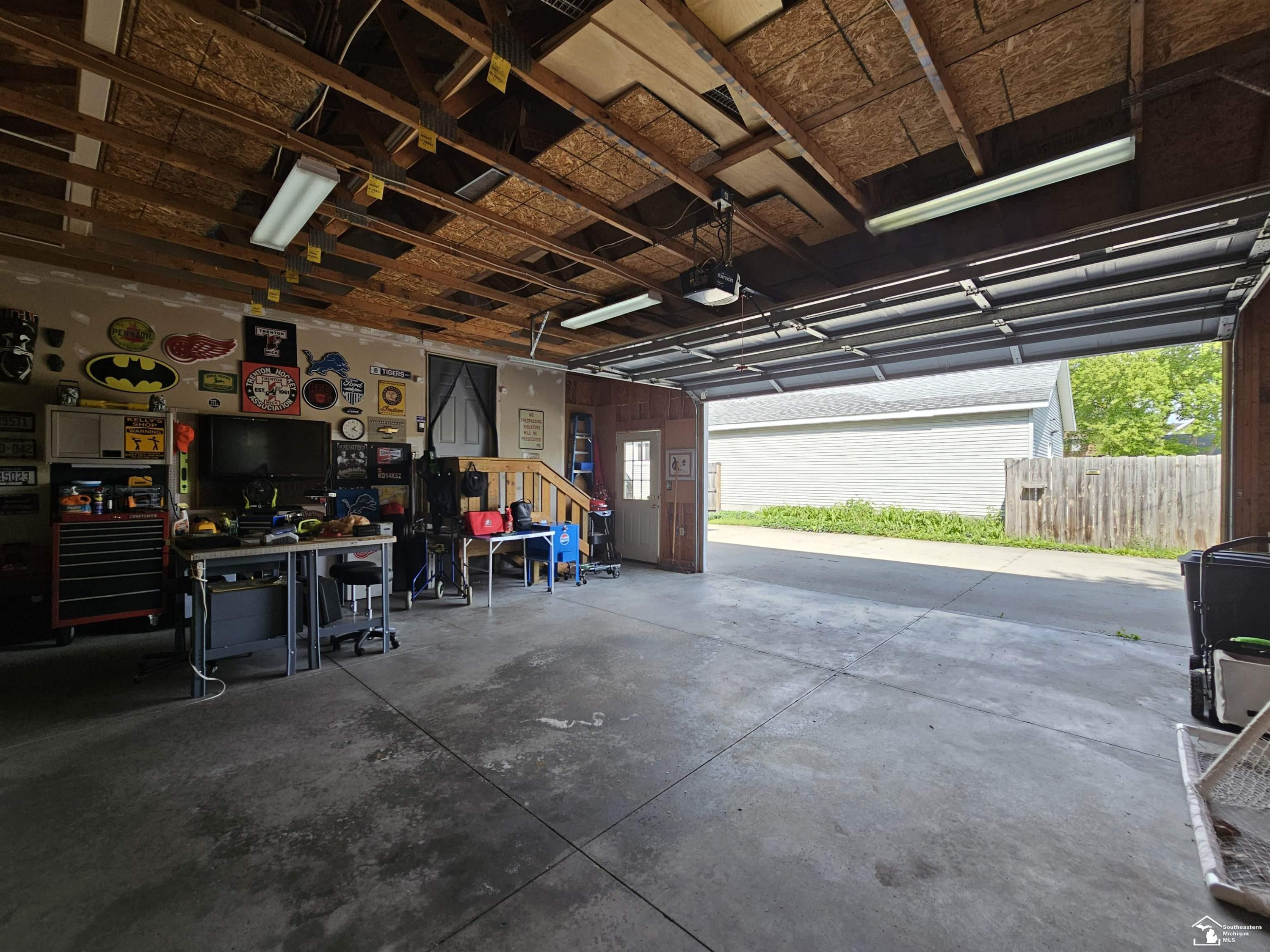 734 White Street, Port Huron, MI 48060 — Photo 9
