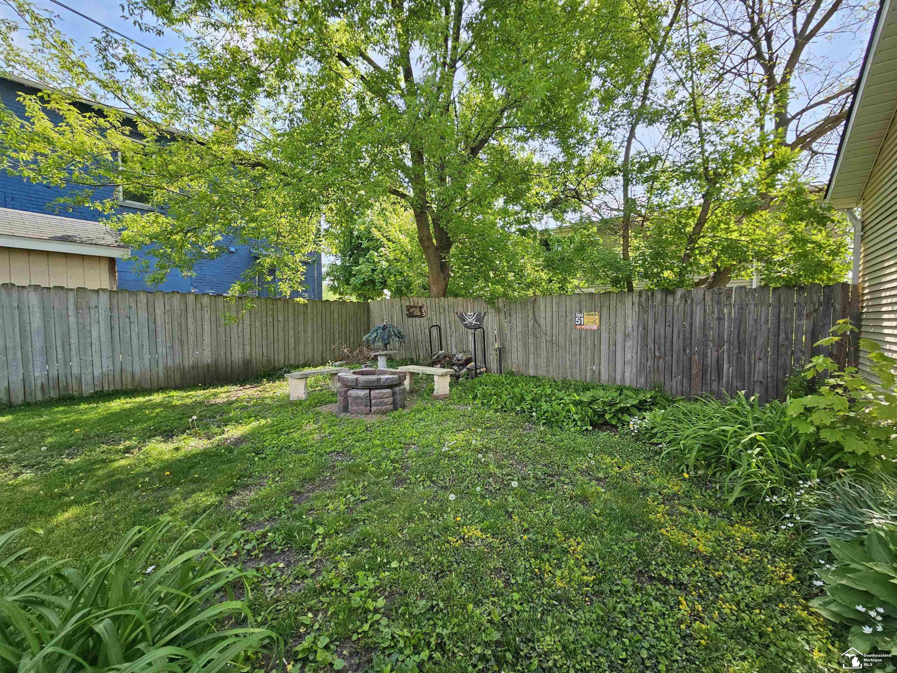 734 White Street, Port Huron, MI 48060 — Photo 10