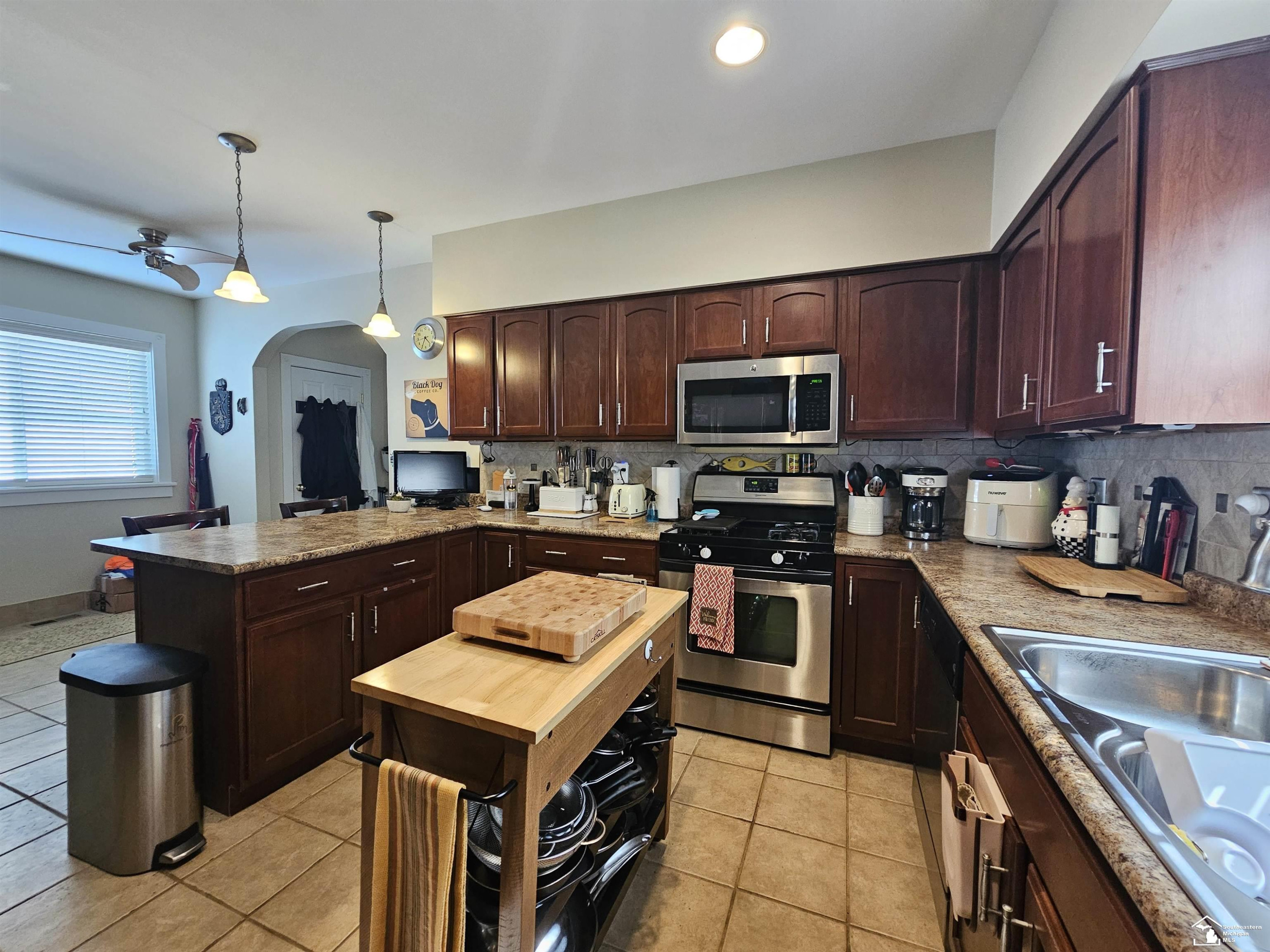 734 White Street, Port Huron, MI 48060 — Photo 23