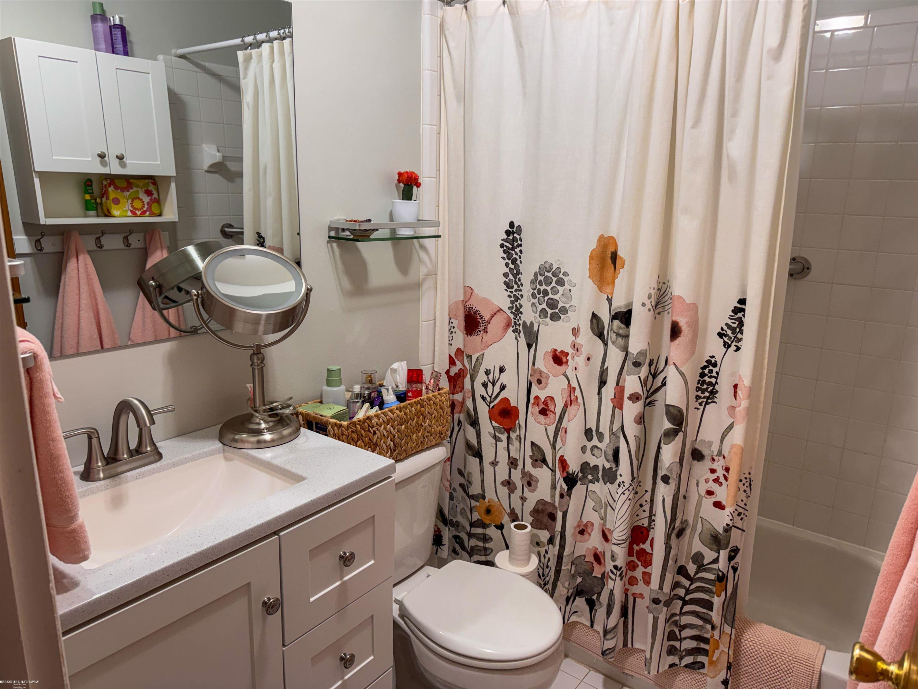 8751 Sterling Street, Center Line, MI 48015 — Photo 5