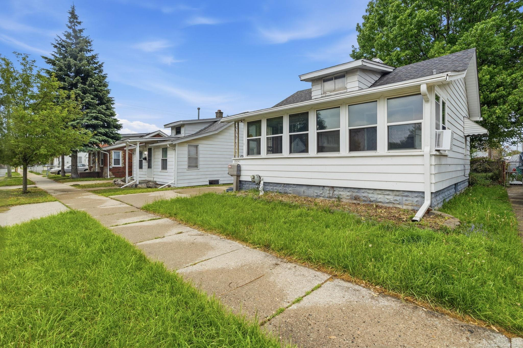 28041 Maple Street, Roseville, MI 48066 — Photo 2