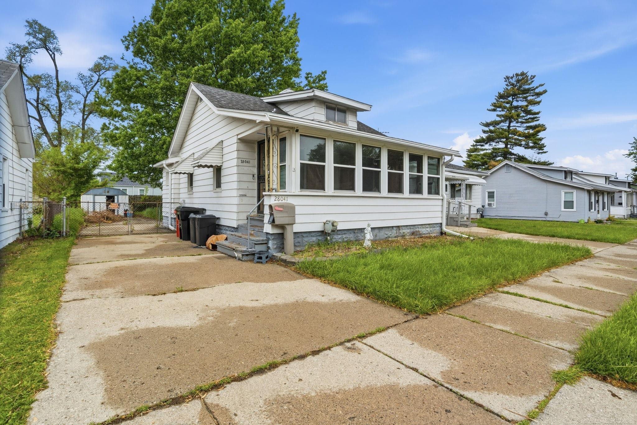28041 Maple Street, Roseville, MI 48066 — Photo 19