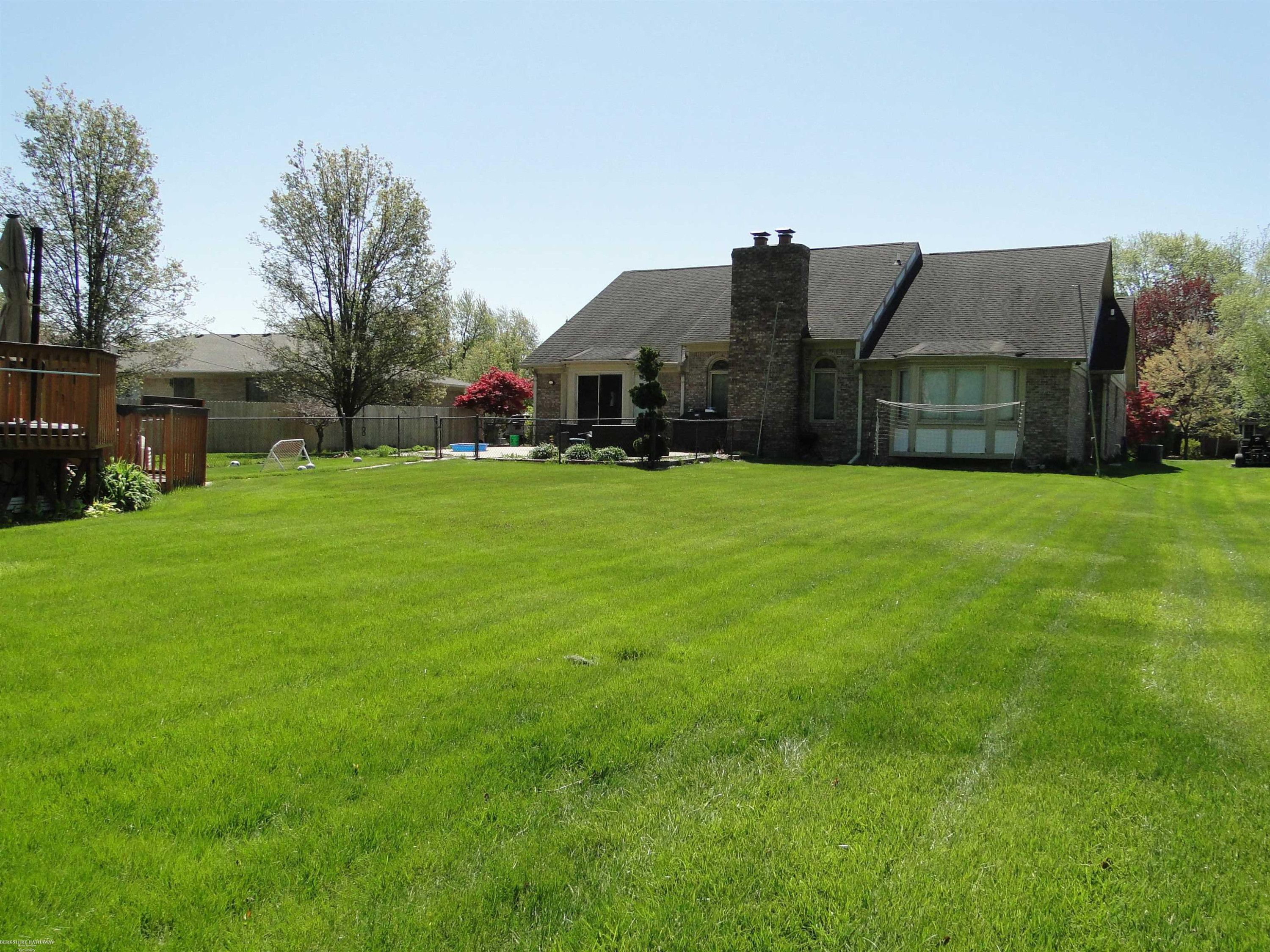 19549 Dixie Drive, Clinton Twp, MI 48035 — Photo 10