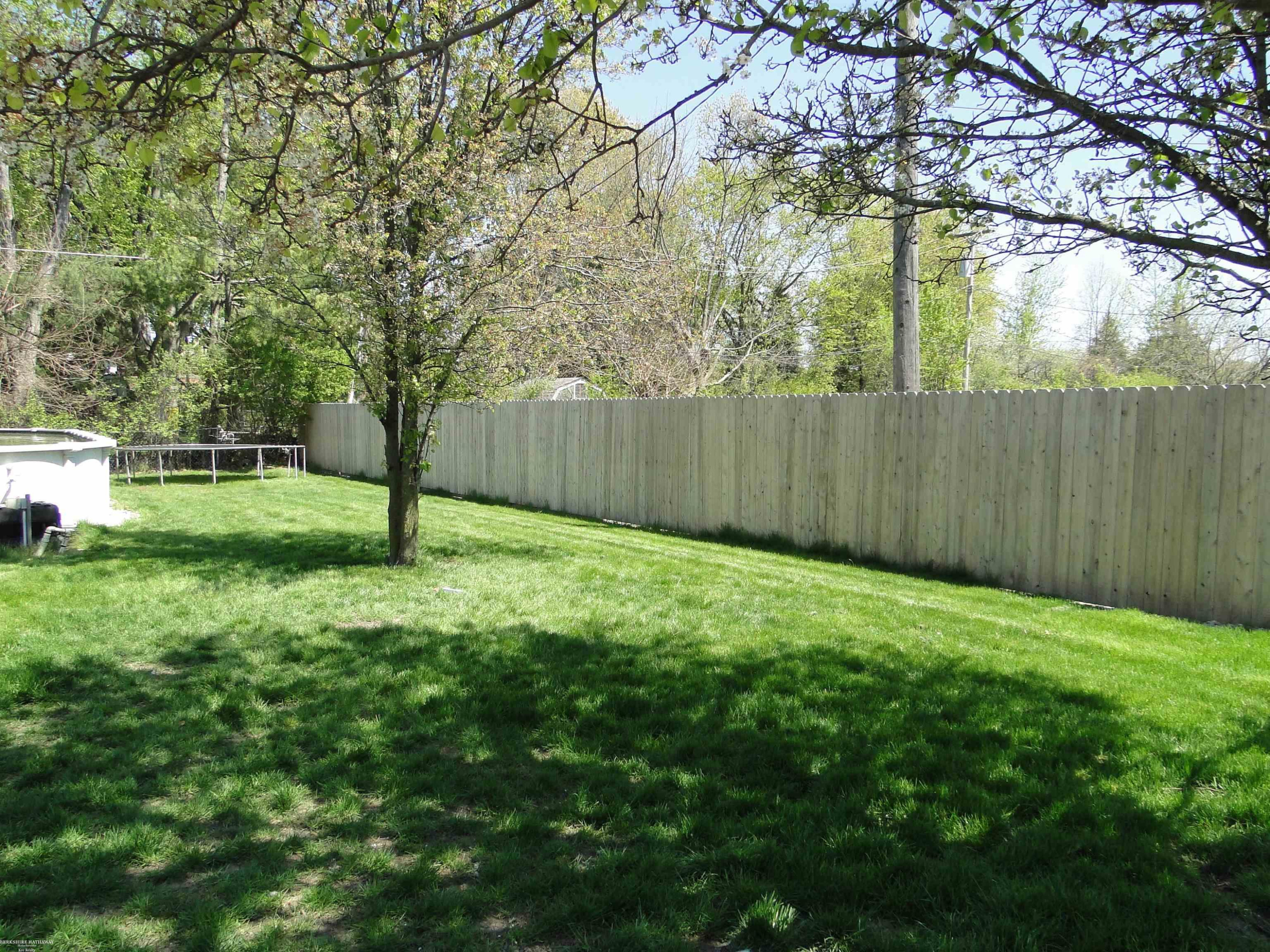 19549 Dixie Drive, Clinton Twp, MI 48035 — Photo 14