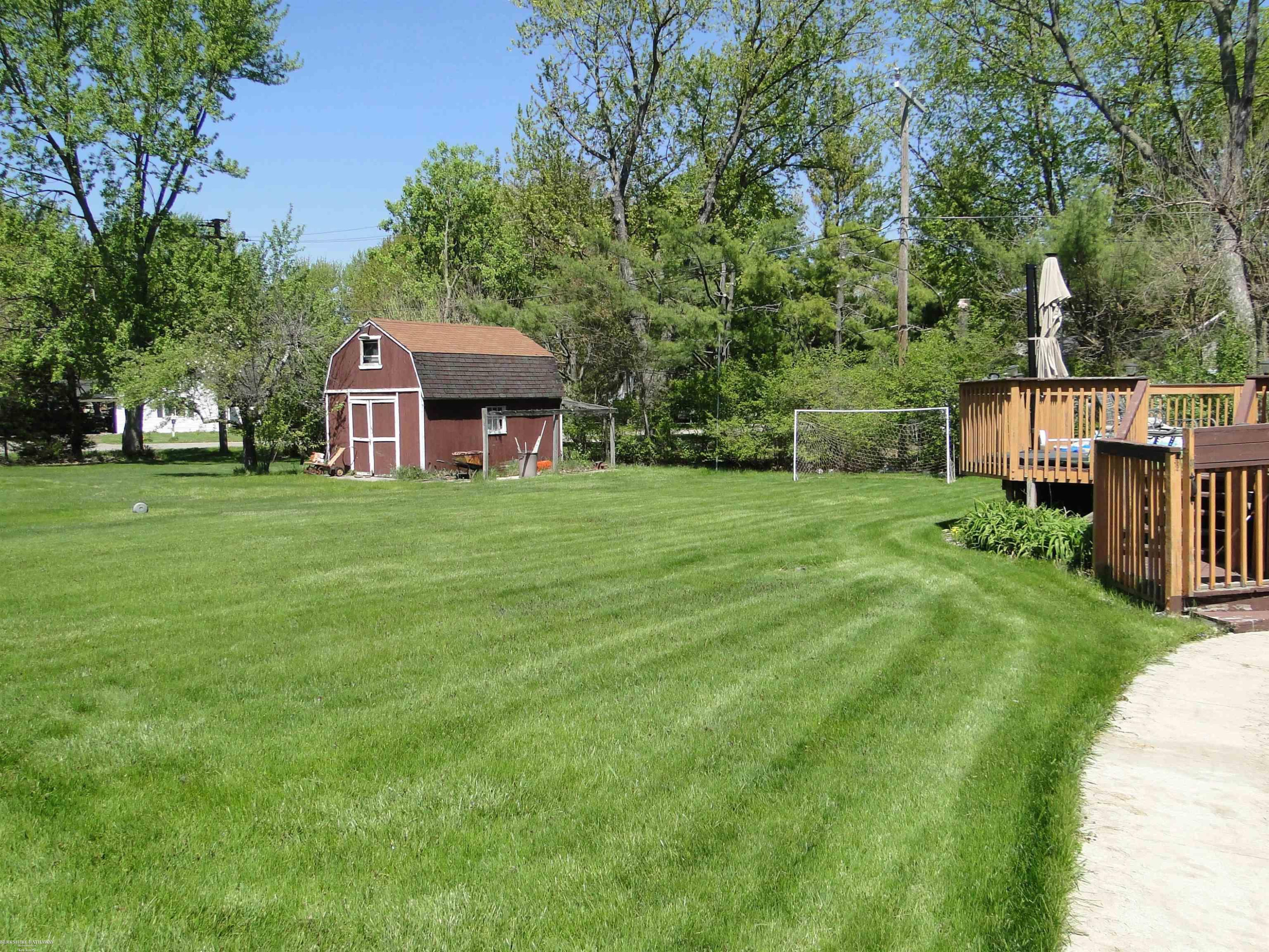 19549 Dixie Drive, Clinton Twp, MI 48035 — Photo 15