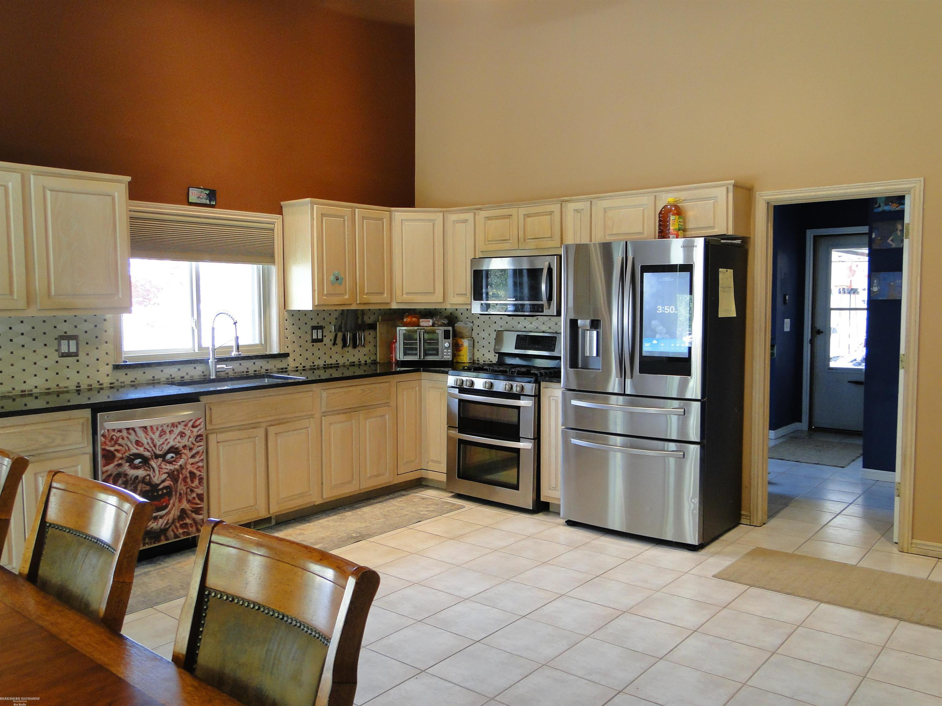 19549 Dixie Drive, Clinton Twp, MI 48035 — Photo 22