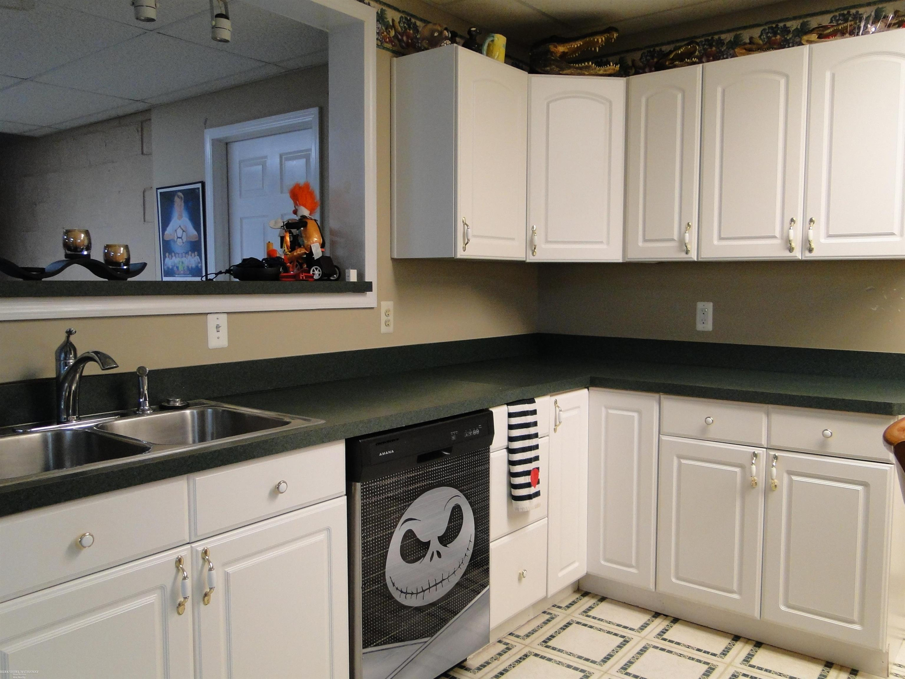 19549 Dixie Drive, Clinton Twp, MI 48035 — Photo 57