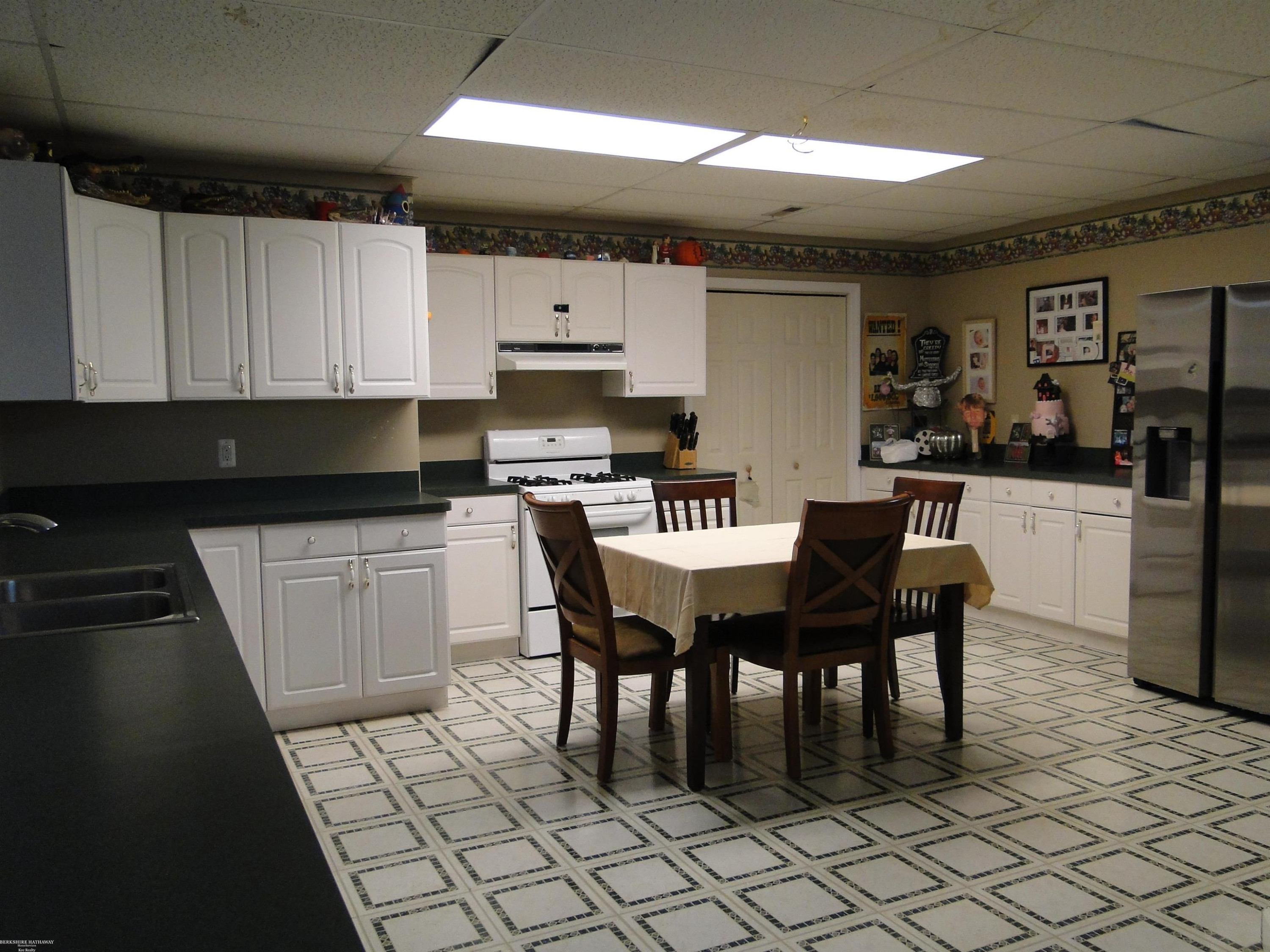 19549 Dixie Drive, Clinton Twp, MI 48035 — Photo 59