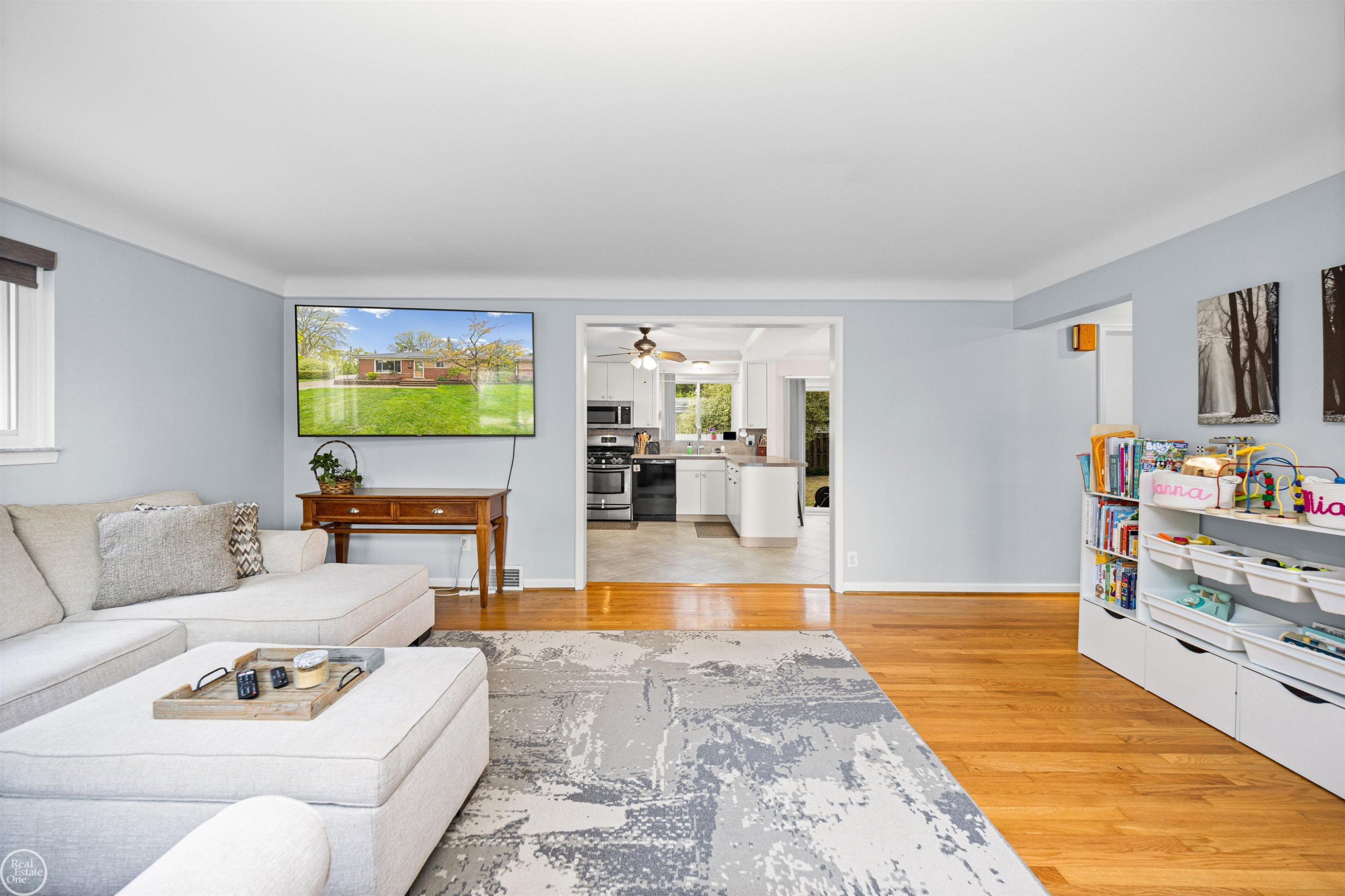 21920 Lakeshire Street, Saint Clair Shores, MI 48081 — Photo 5