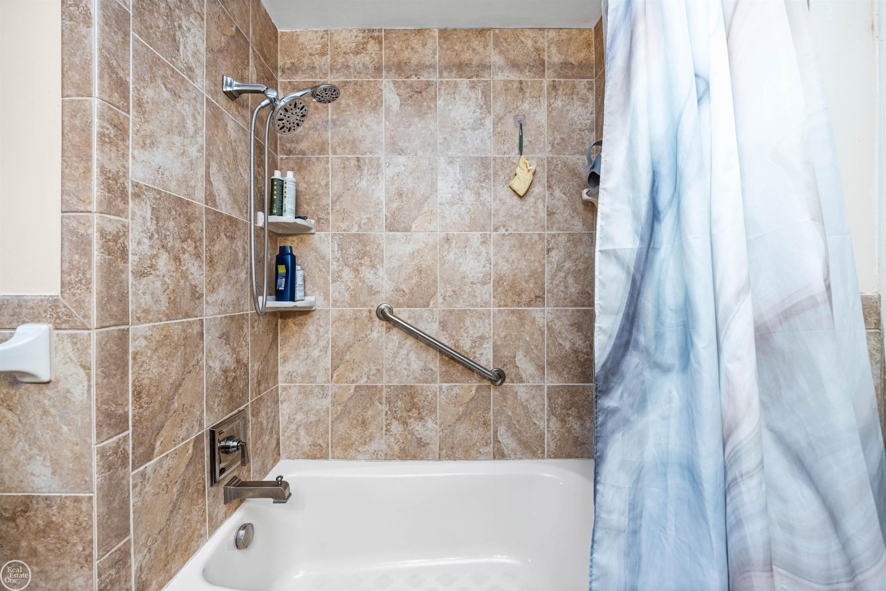 21920 Lakeshire Street, Saint Clair Shores, MI 48081 — Photo 25