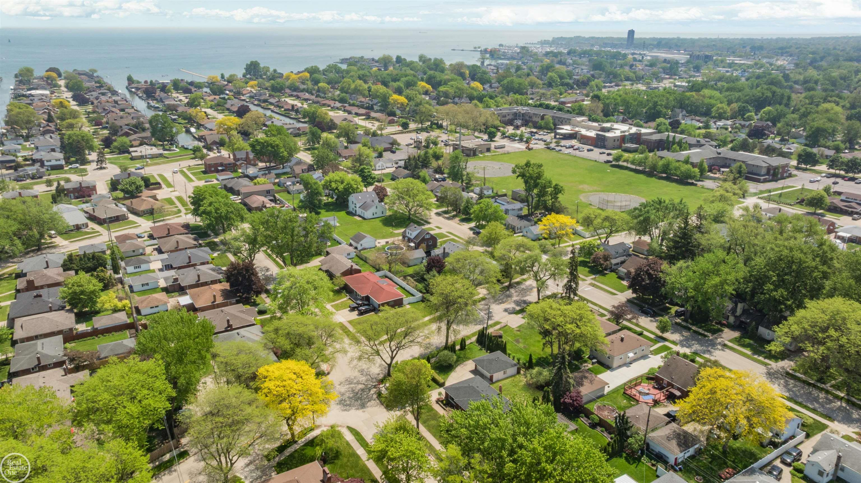 21920 Lakeshire Street, Saint Clair Shores, MI 48081 — Photo 44