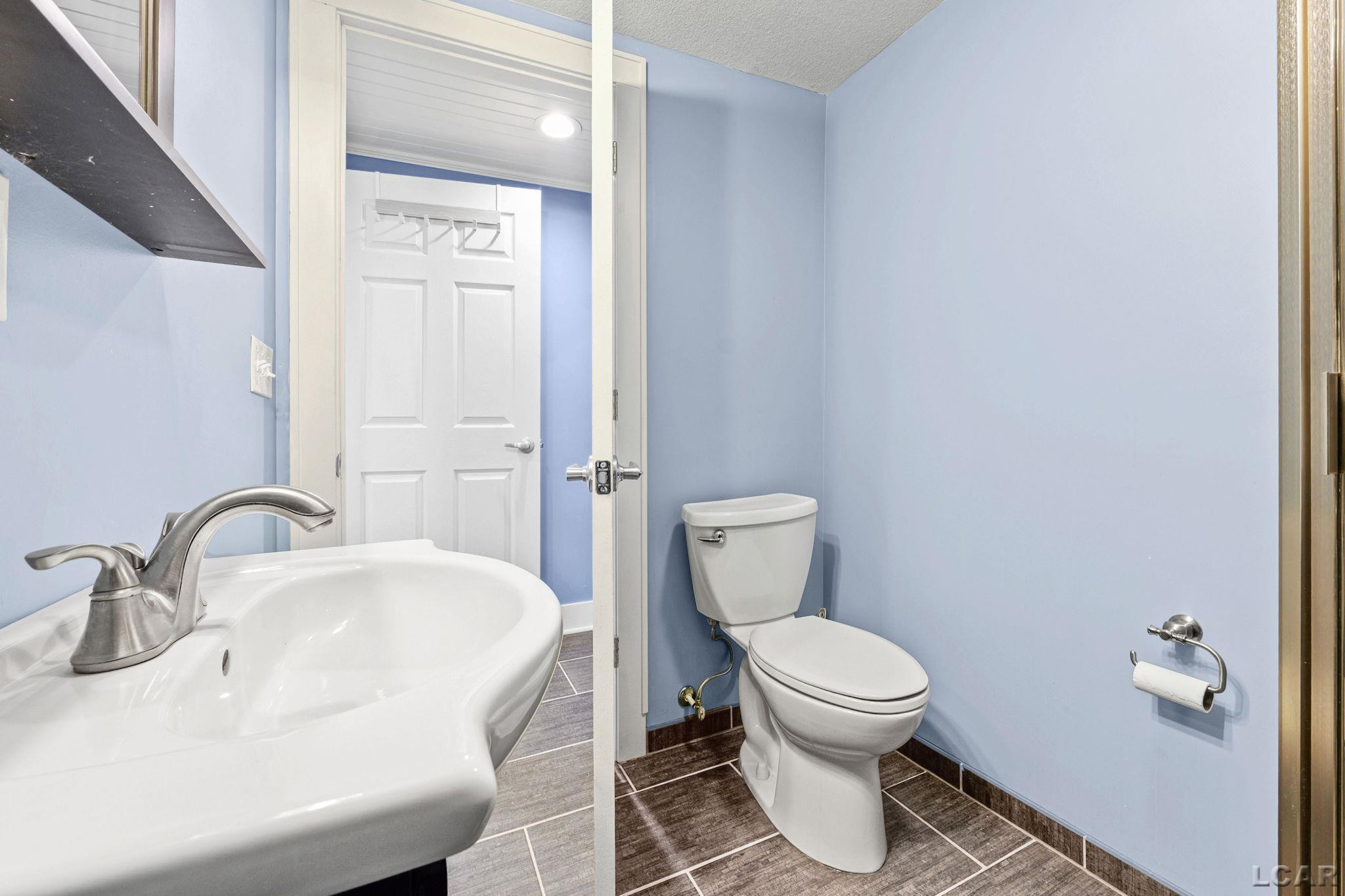 2128 Glenwood Court, Brooklyn, MI 49230 — Photo 13