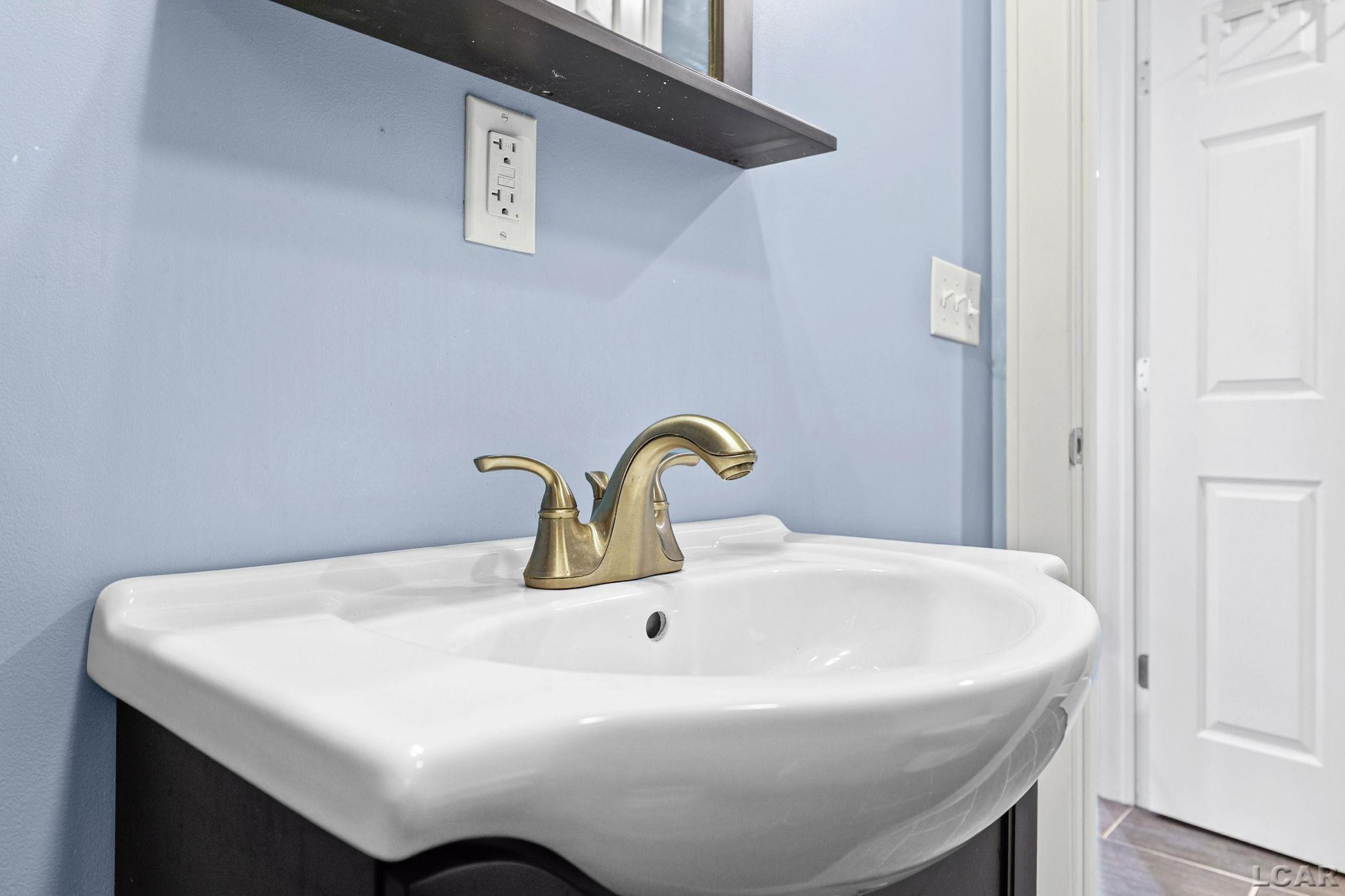 2128 Glenwood Court, Brooklyn, MI 49230 — Photo 14