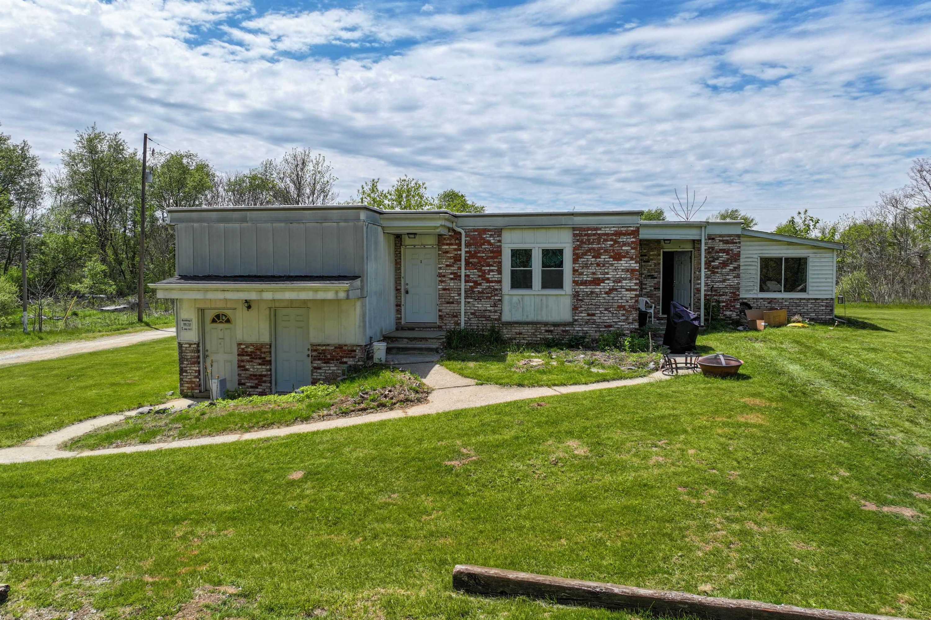 10149 Corunna #1 Road, Swartz Creek, MI 48473 — front exterior