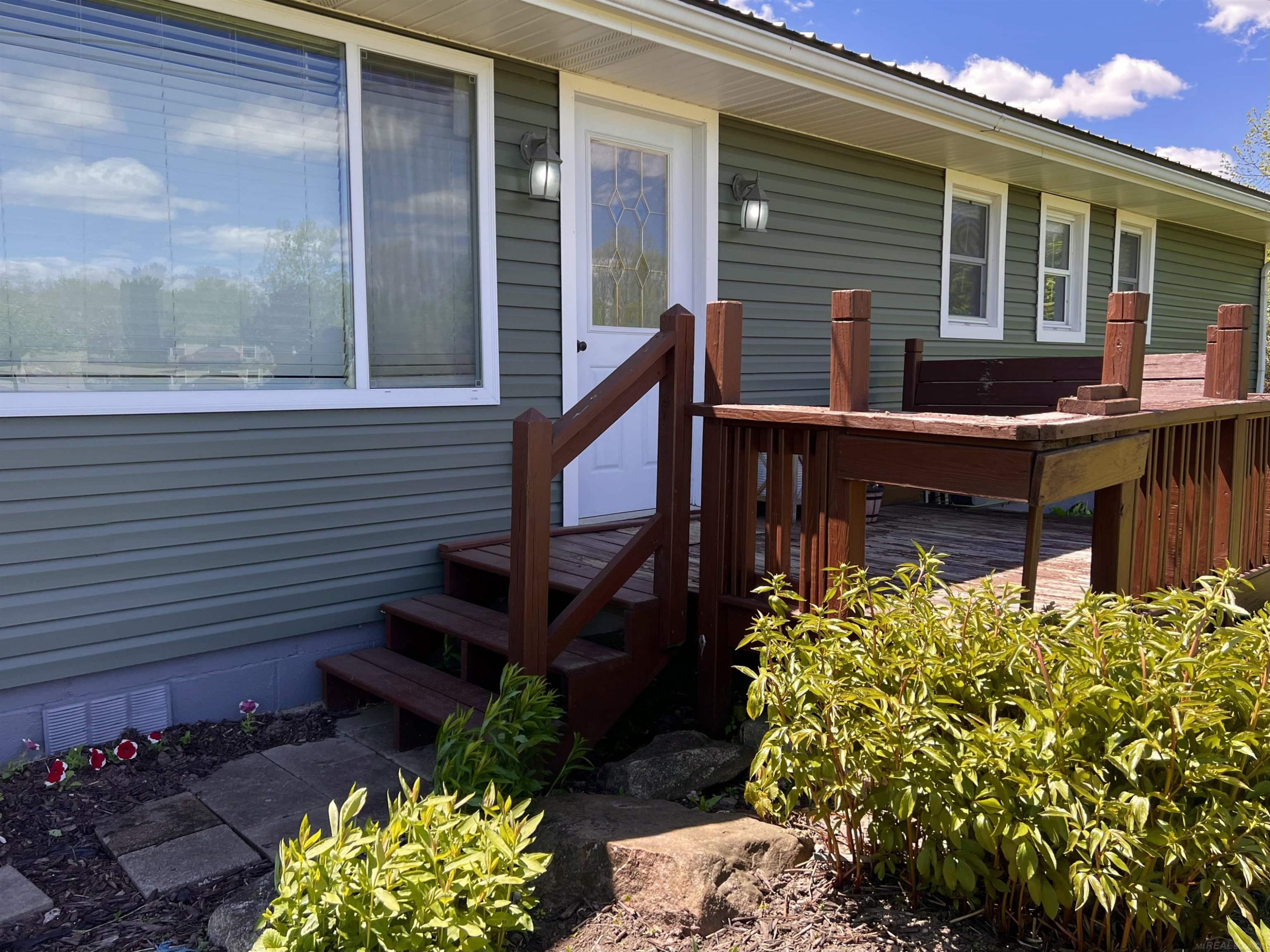 1546 E Birch Run Road, Burt, MI 48417