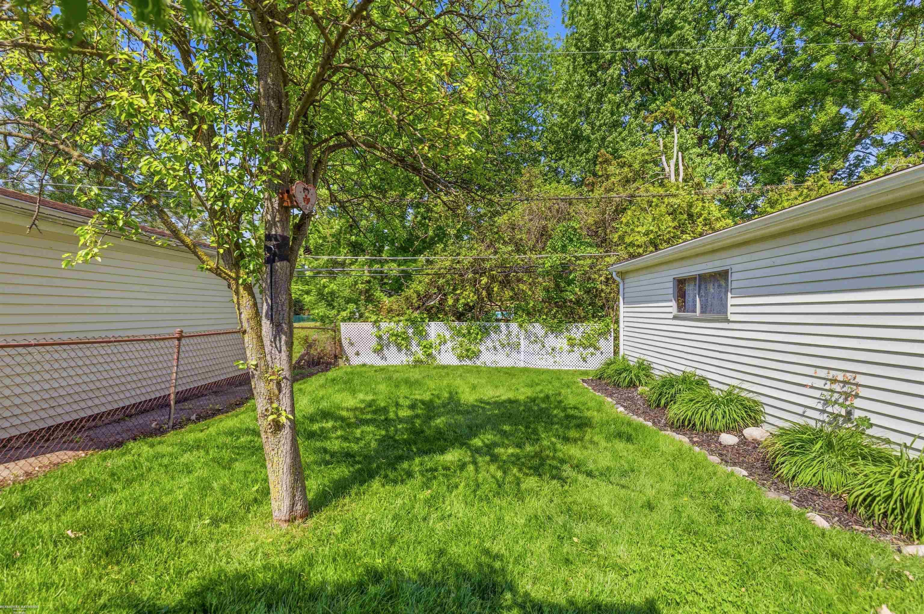 33753 Cheryl Street, Clinton Twp, MI 48035 — Photo 20