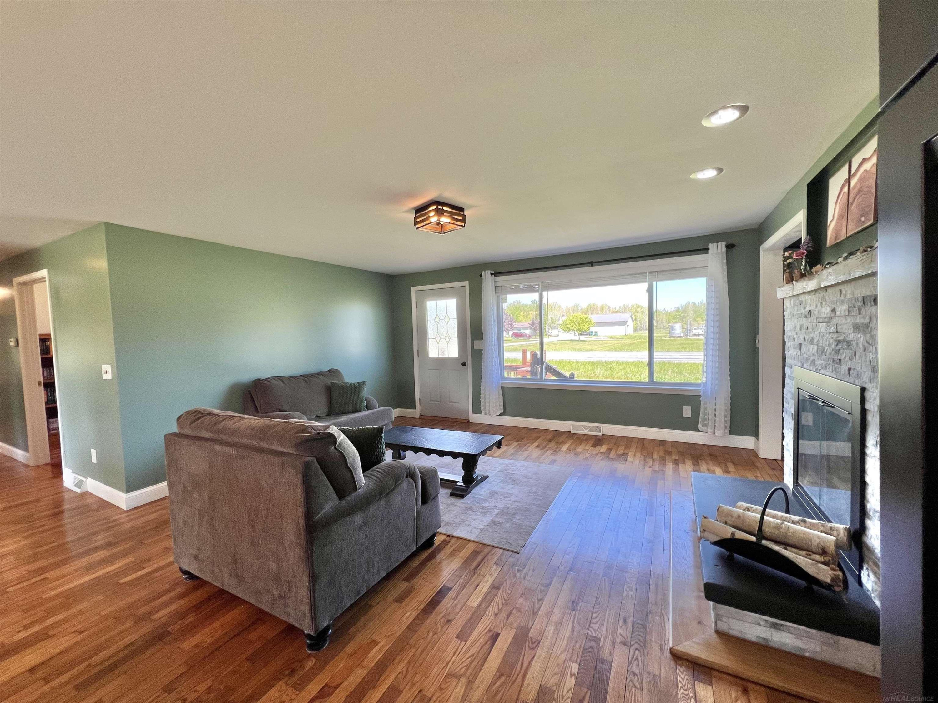 1546 E Birch Run Road, Burt, MI 48417 — Photo 6